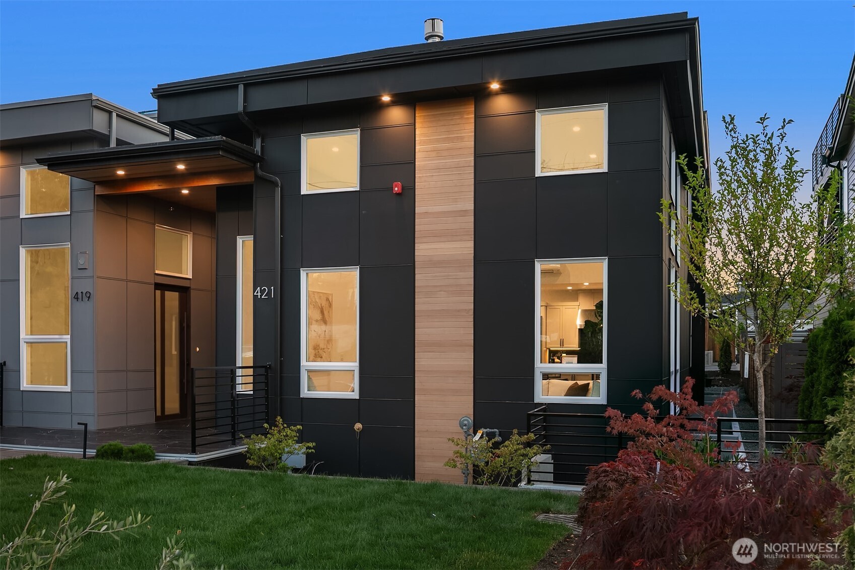421 and 421B 14th Avenue W