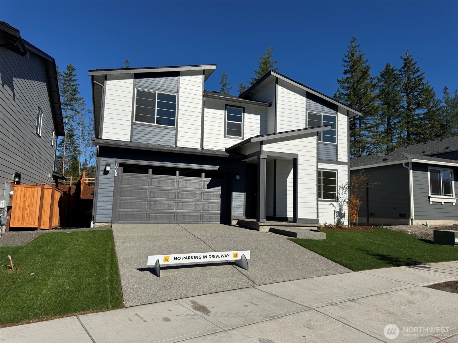 1960 NW Meadowview Drive Unit: 6