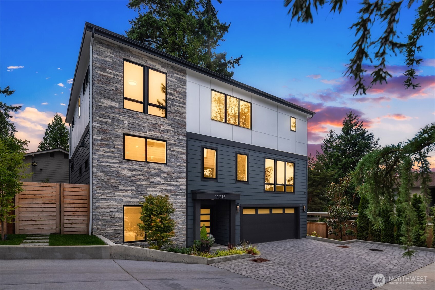11216 NE 67th Street Unit: 4