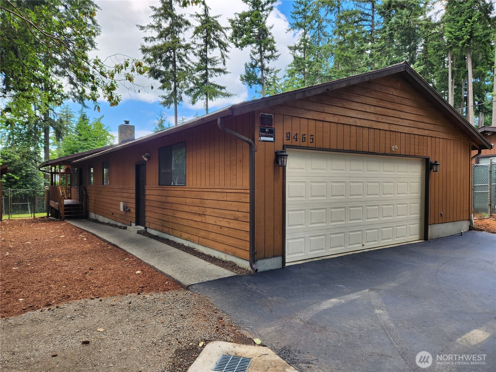 9465 Monte Vista Lane NW