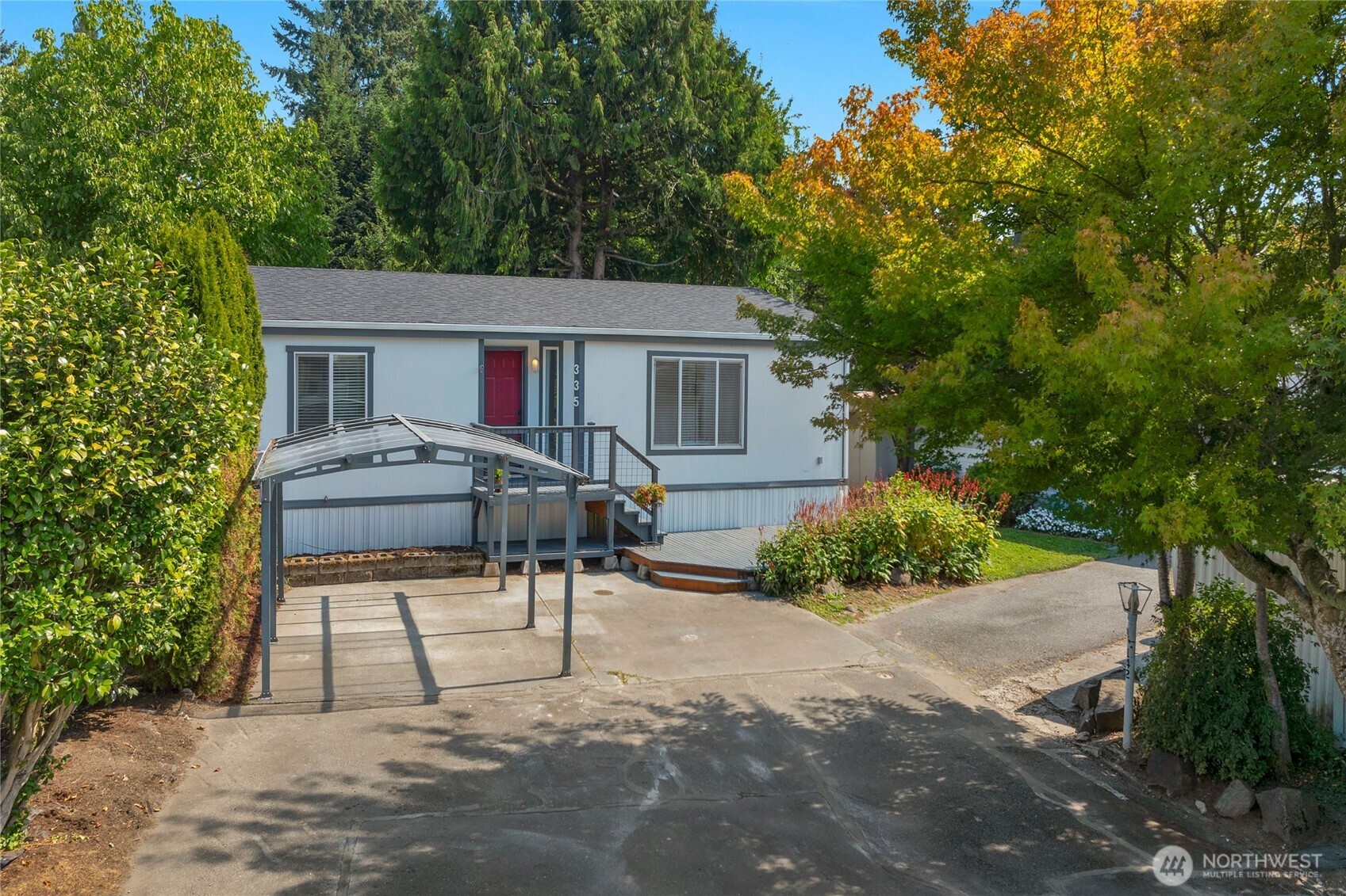 7301 NE 175th St Street Unit: 335