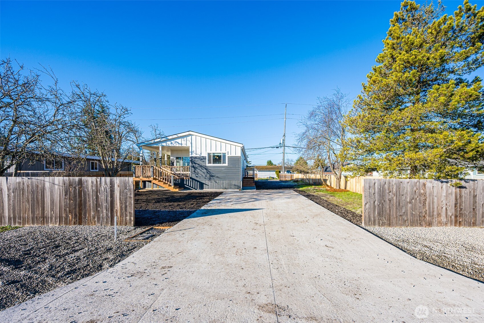 225 N Matriotti Avenue