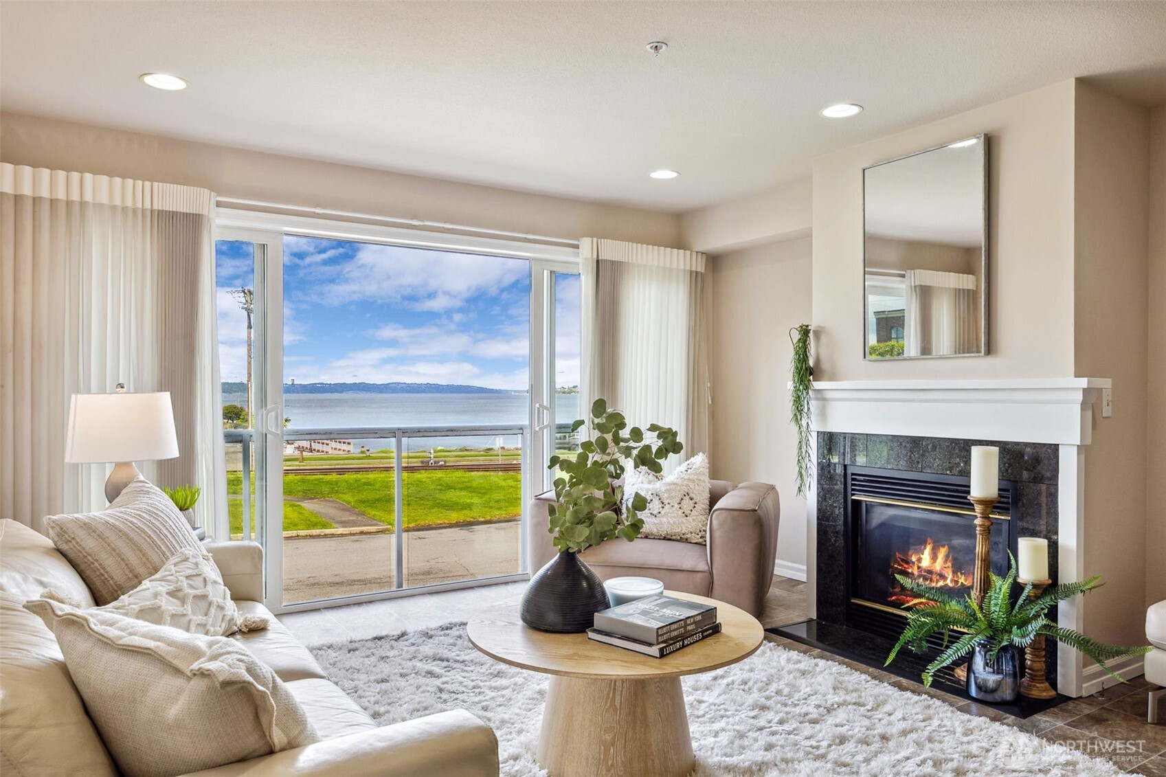 3016 N Carr Street Unit: A202