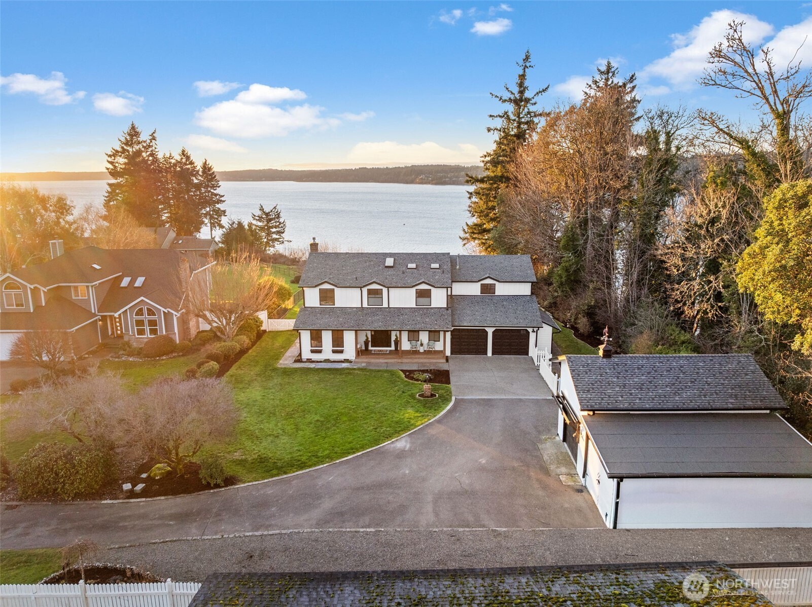 11820 71st Avenue NW