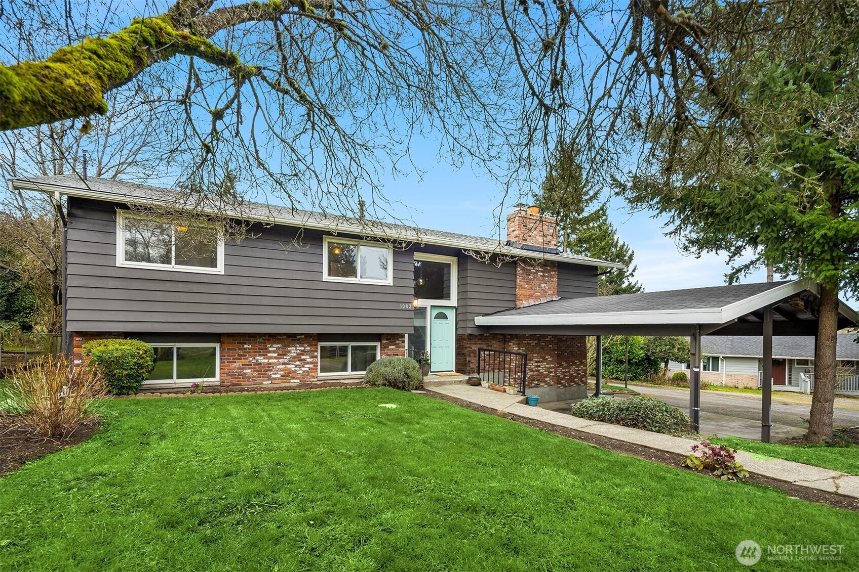 1002 S 194th Street