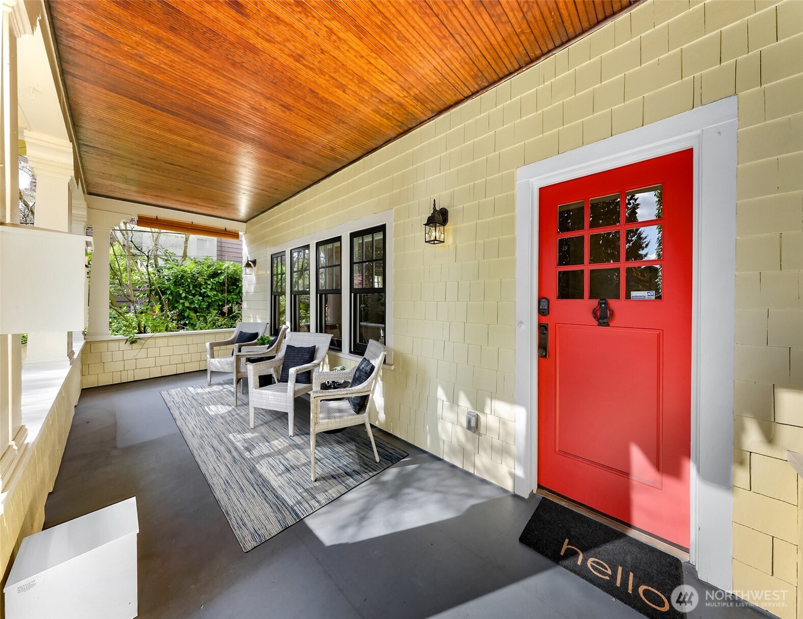 2333 Federal Avenue E