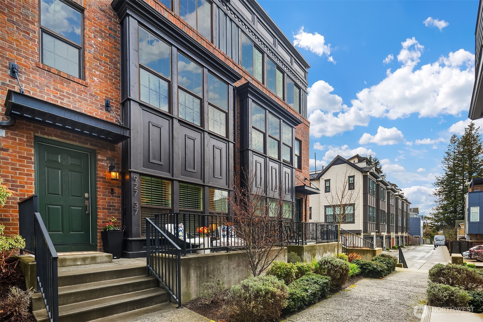 927 W Mcgraw Street Unit 37