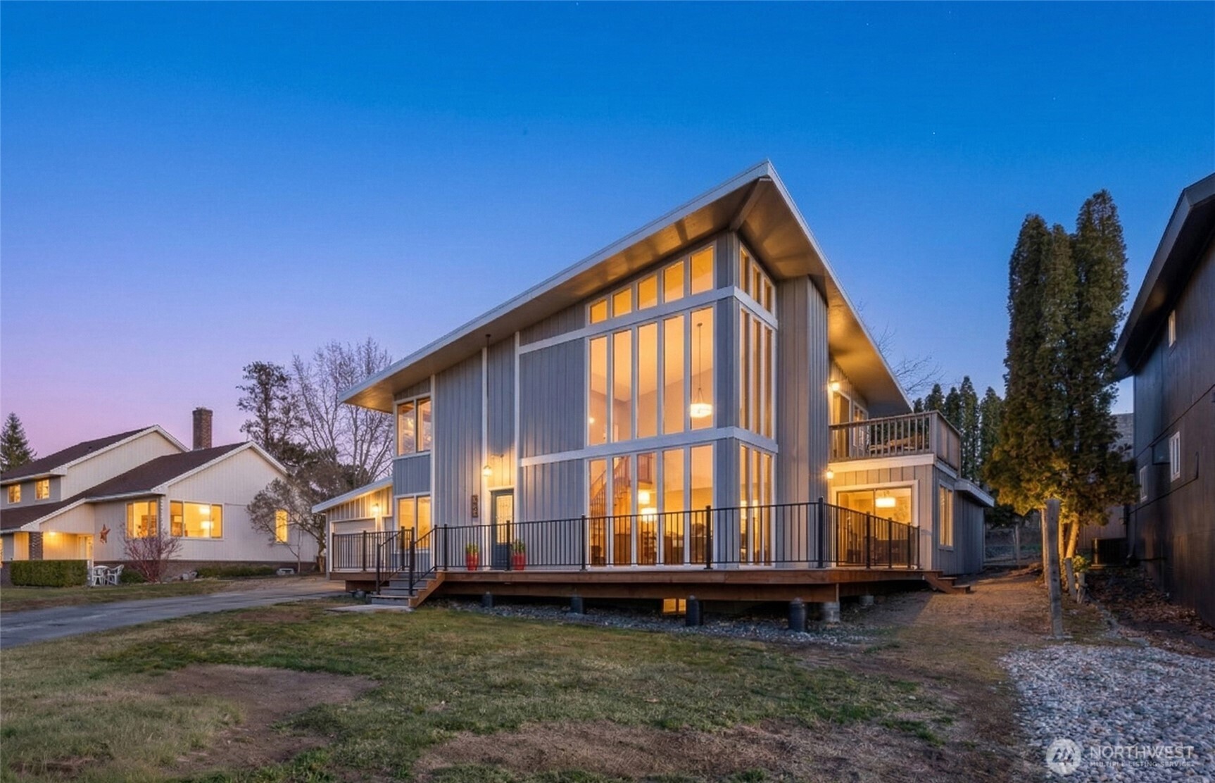 181 Pelican Drive SE