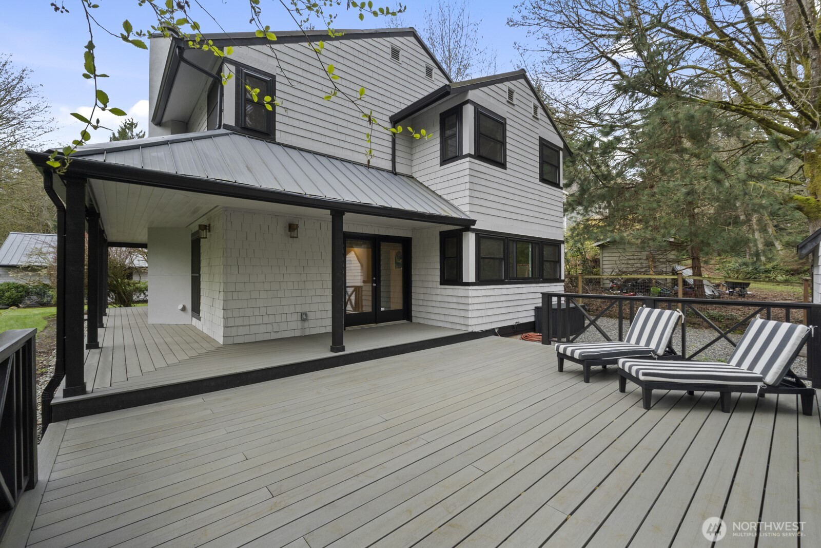 10368 NE Sunrose Lane