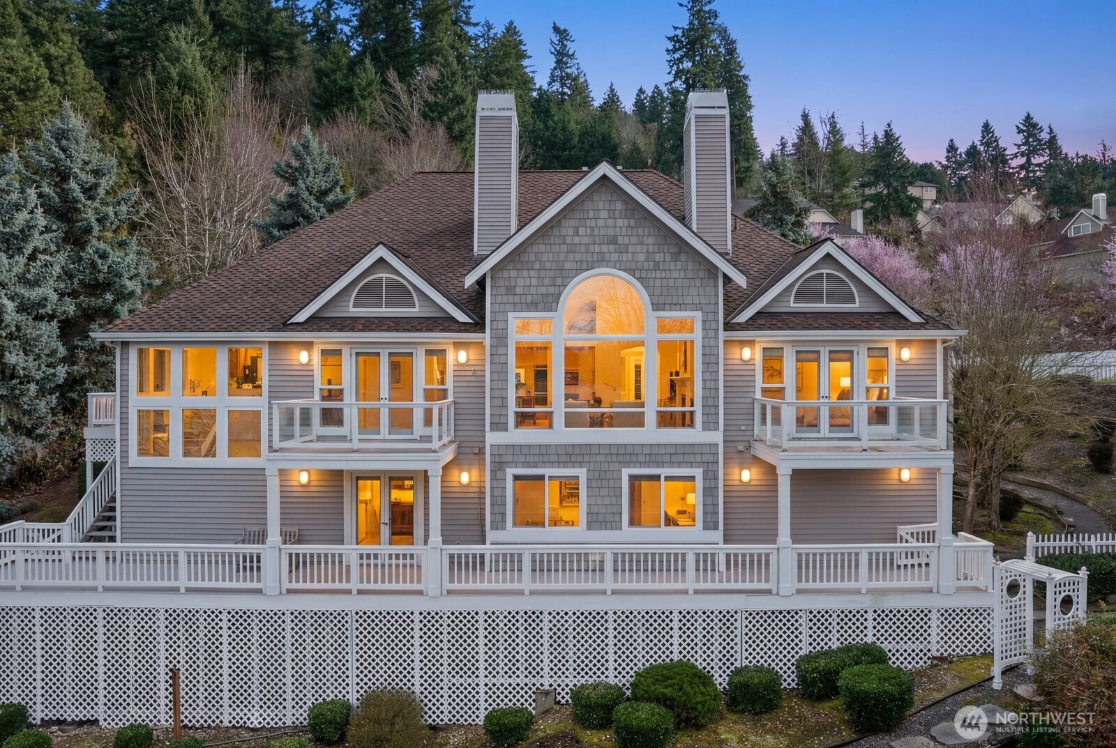 1665 204th Avenue NE