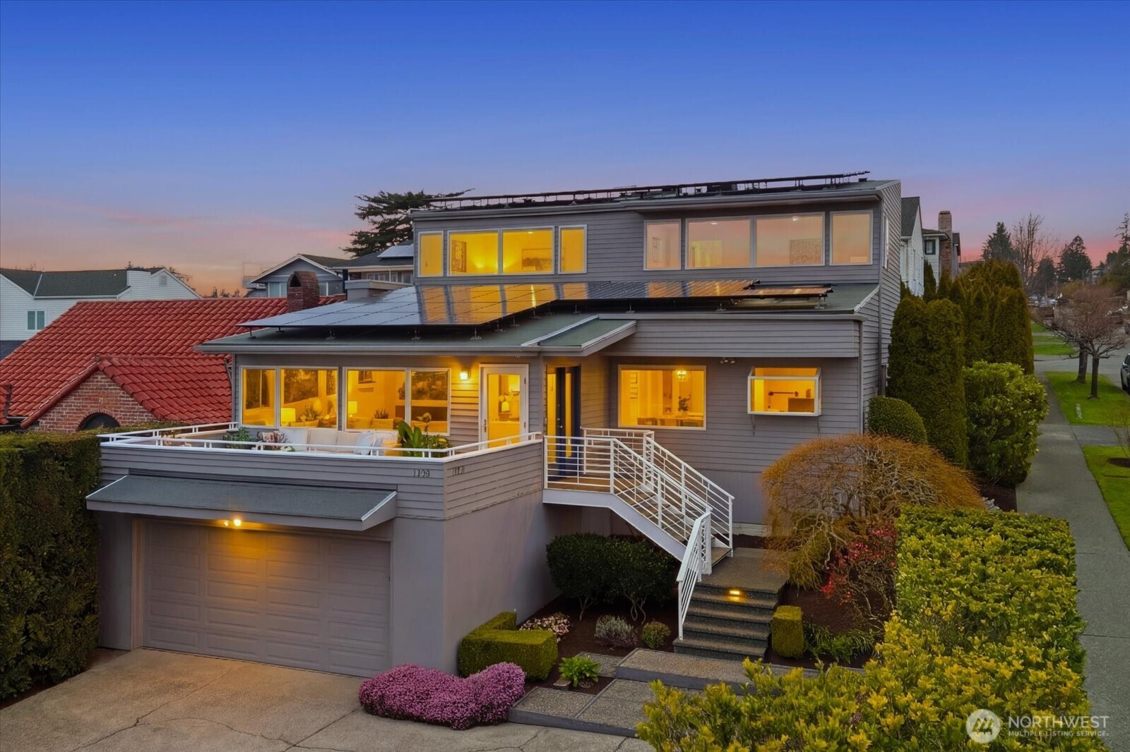 1400 Magnolia Boulevard W