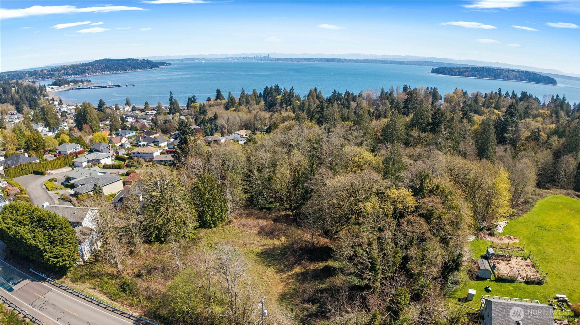 1745 Alaska Avenue E