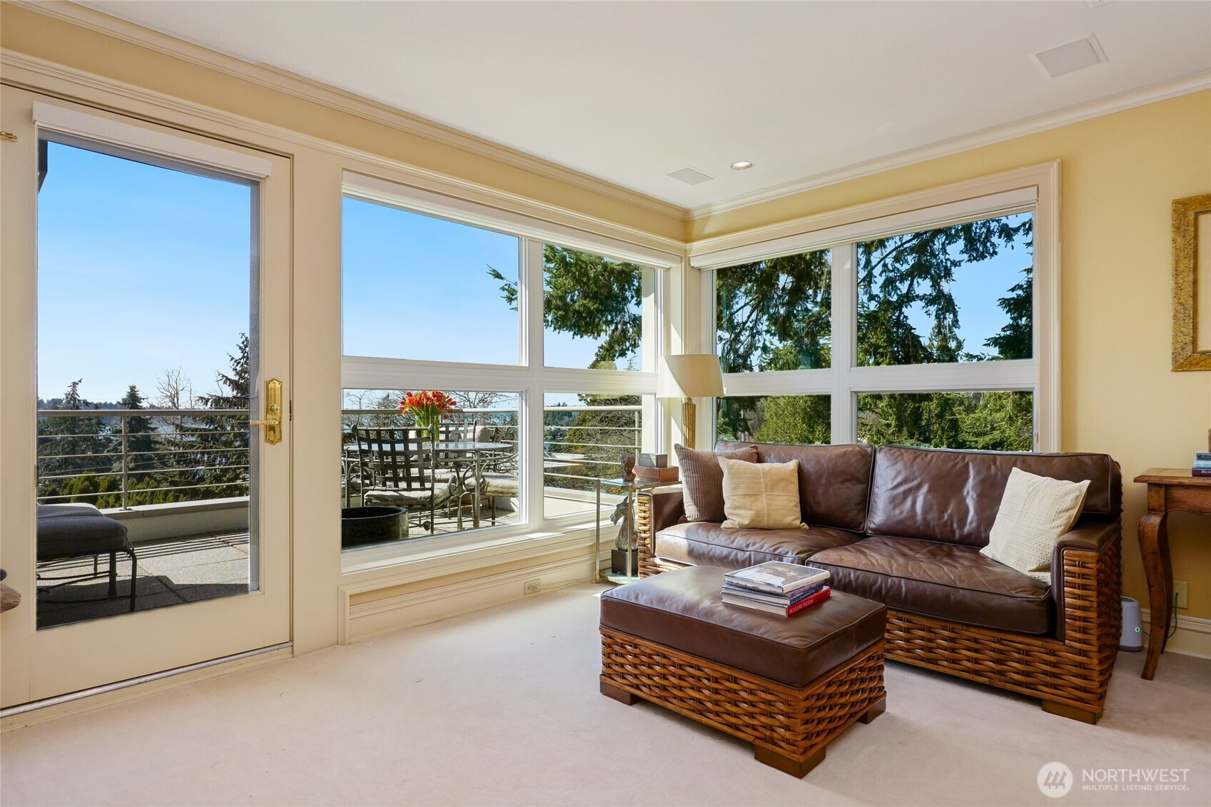 101 99th Avenue NE Unit: 301