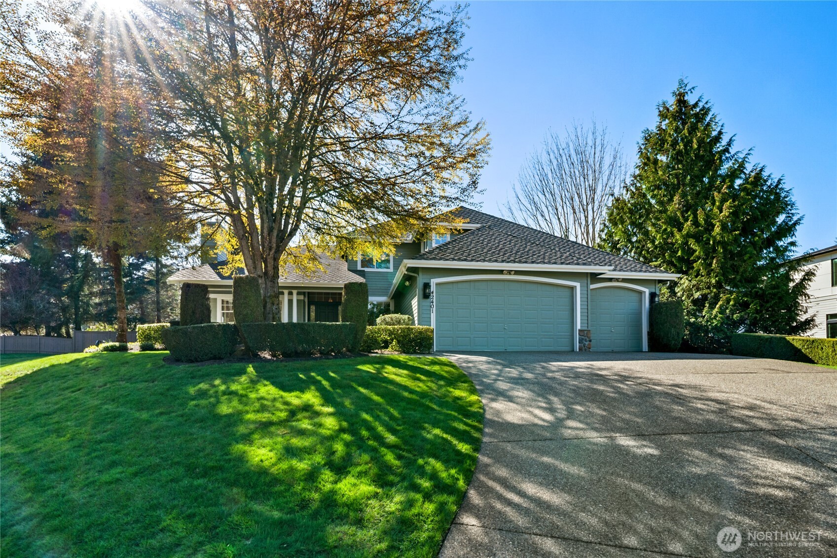 2401 Lyons Avenue NE