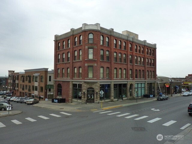 13111327 11th Street