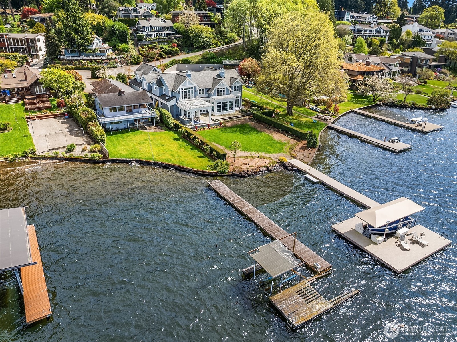 1811 1/2 10th Street W