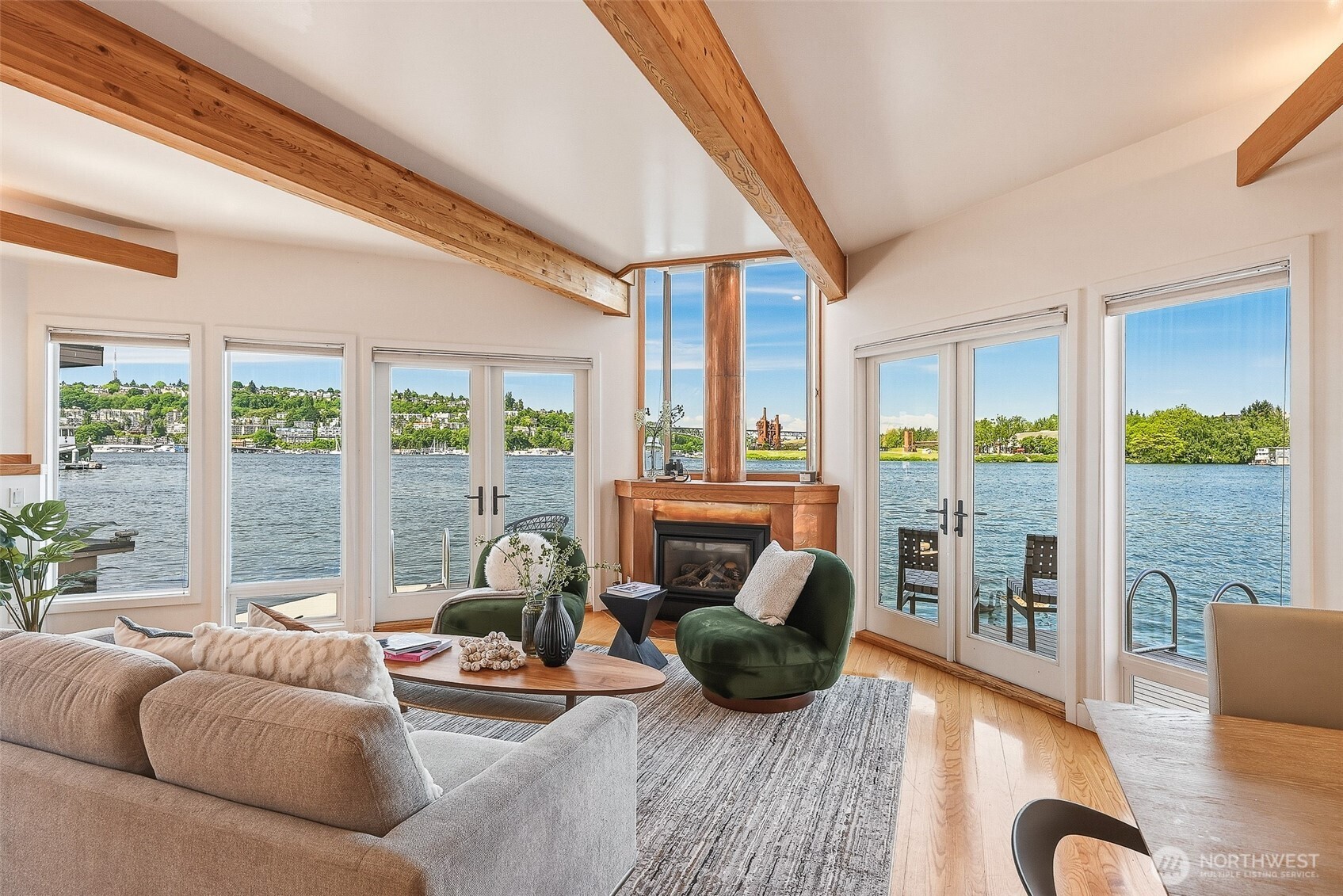 10 E Roanoke Street Unit: 8