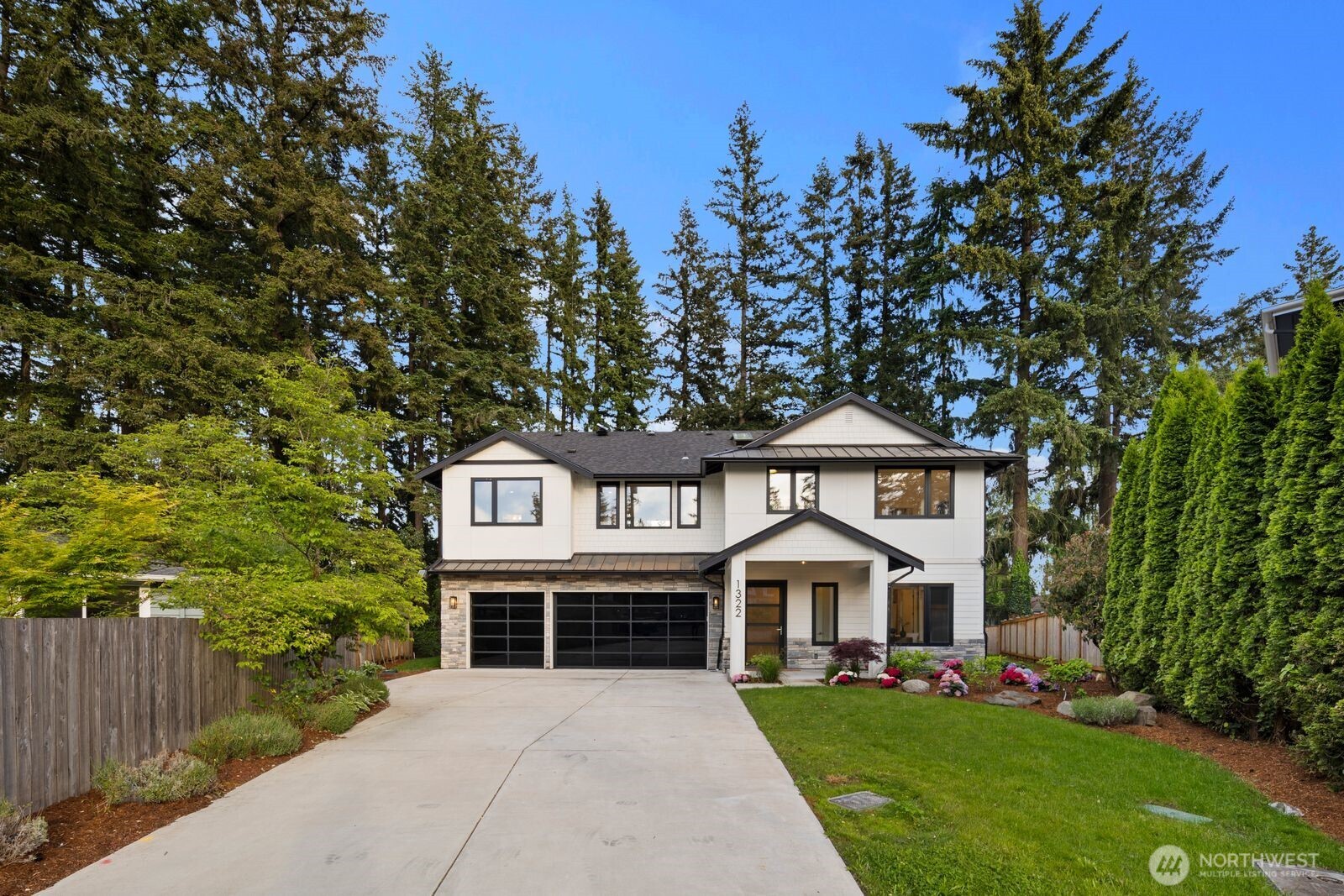 1322 165th Avenue NE