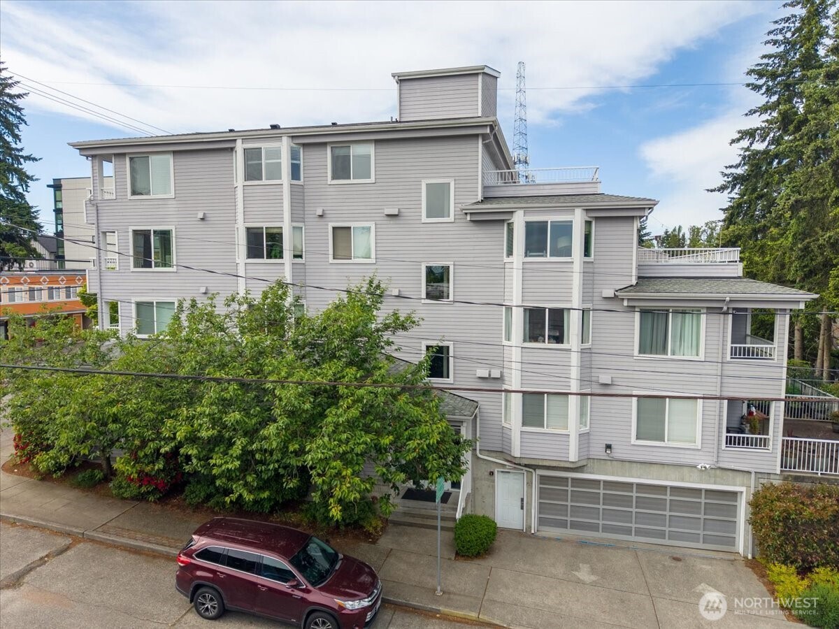 1000 NE 88th Street Unit: 304