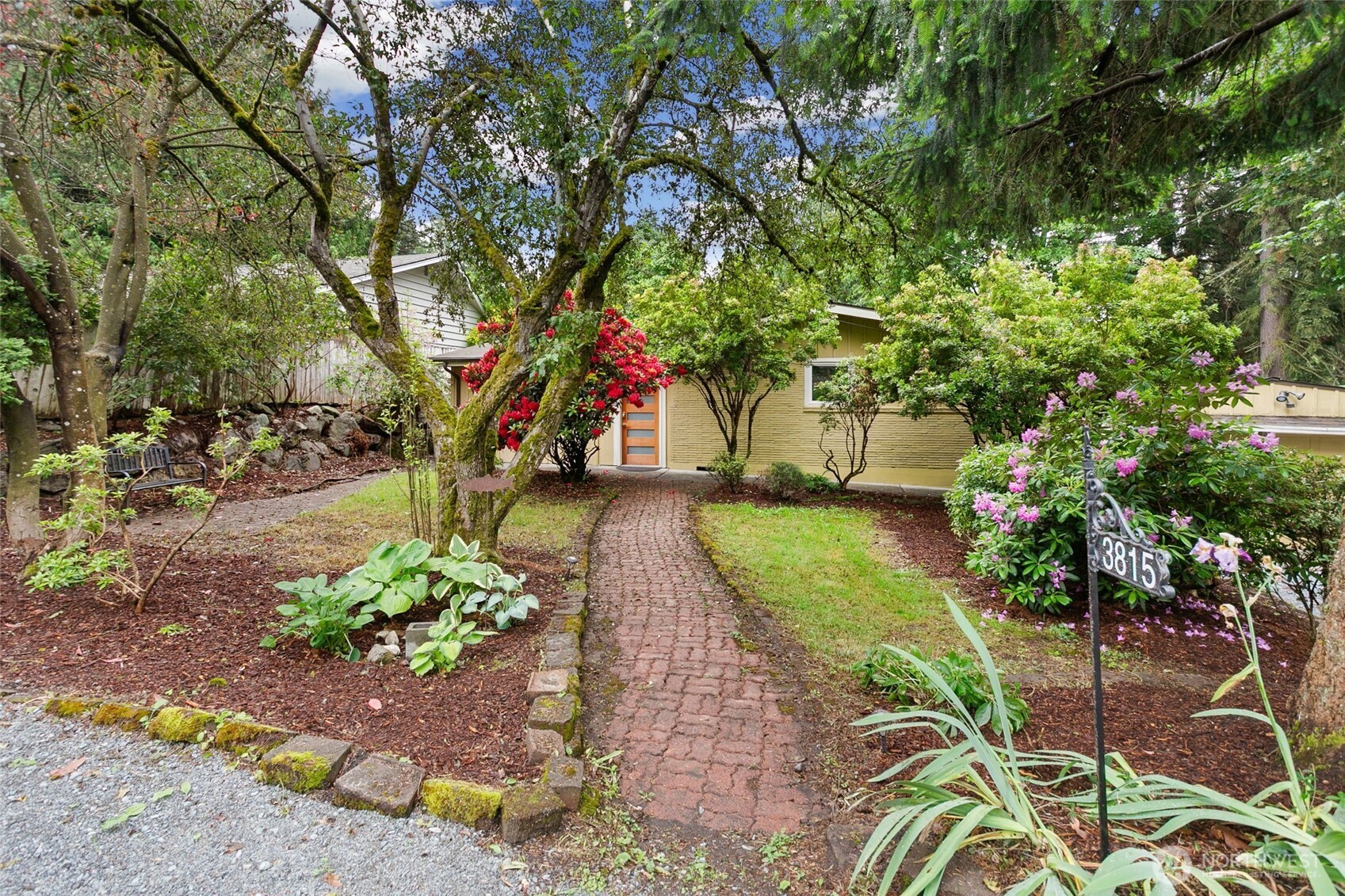 3815 NE 113th Street