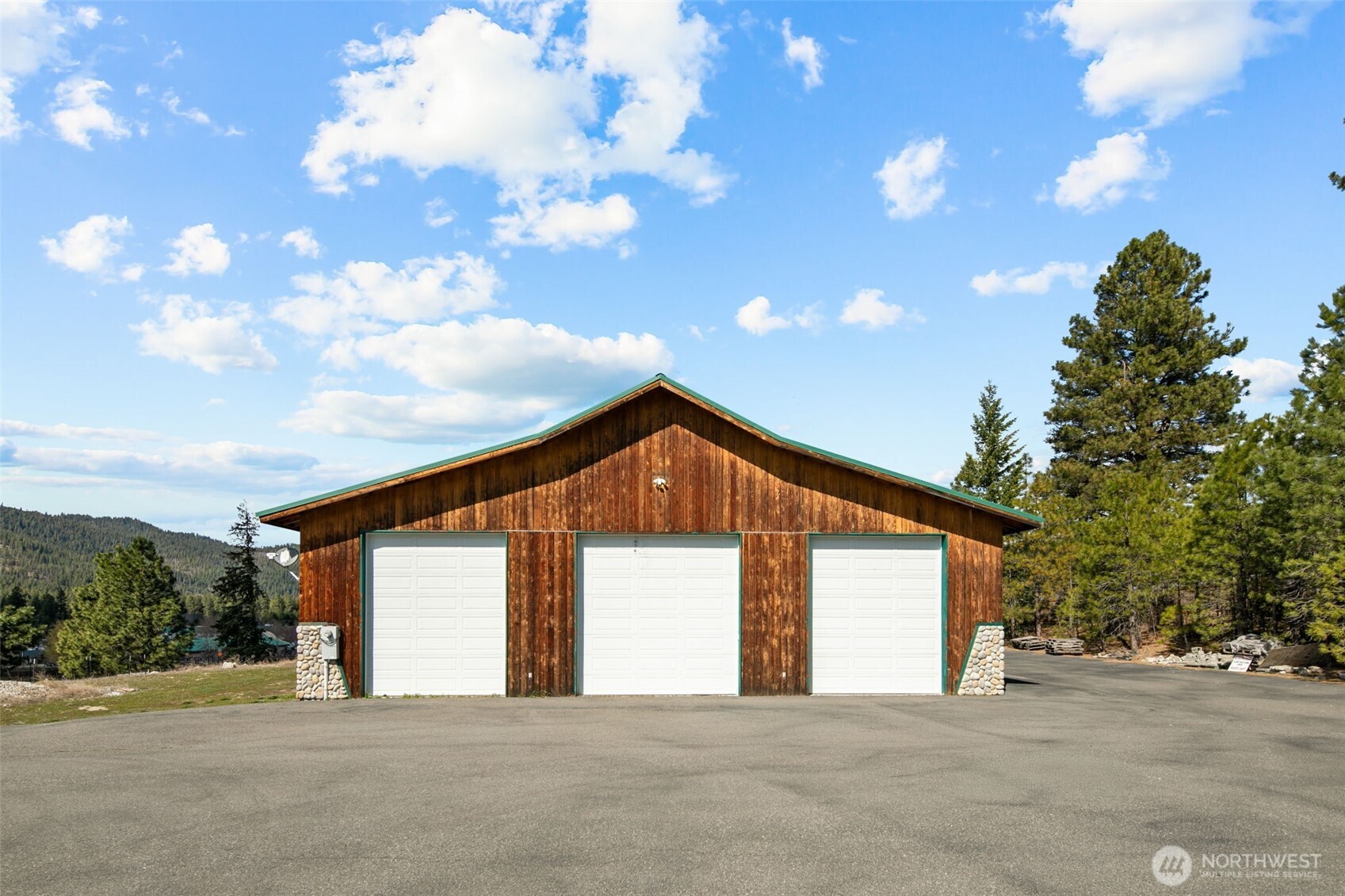18553 Camp 12 Rd, Leavenworth, WA 98826