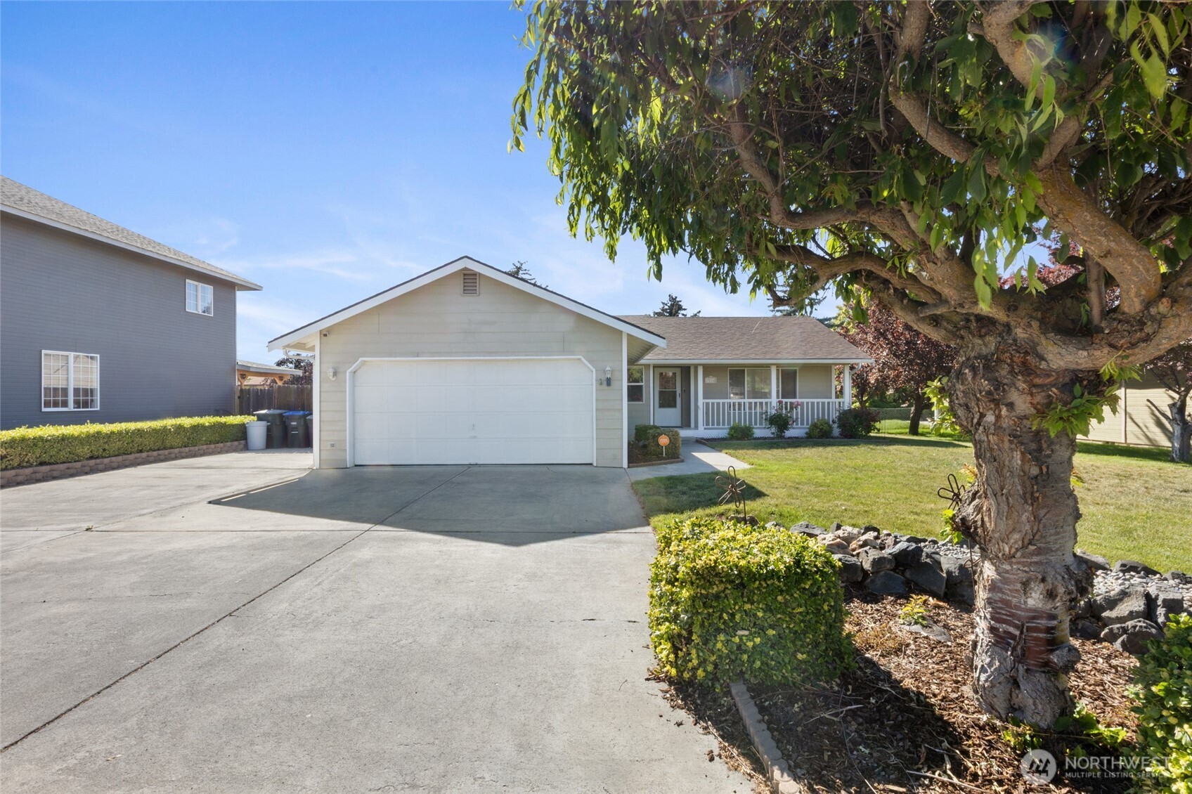 2214 S Belair Drive