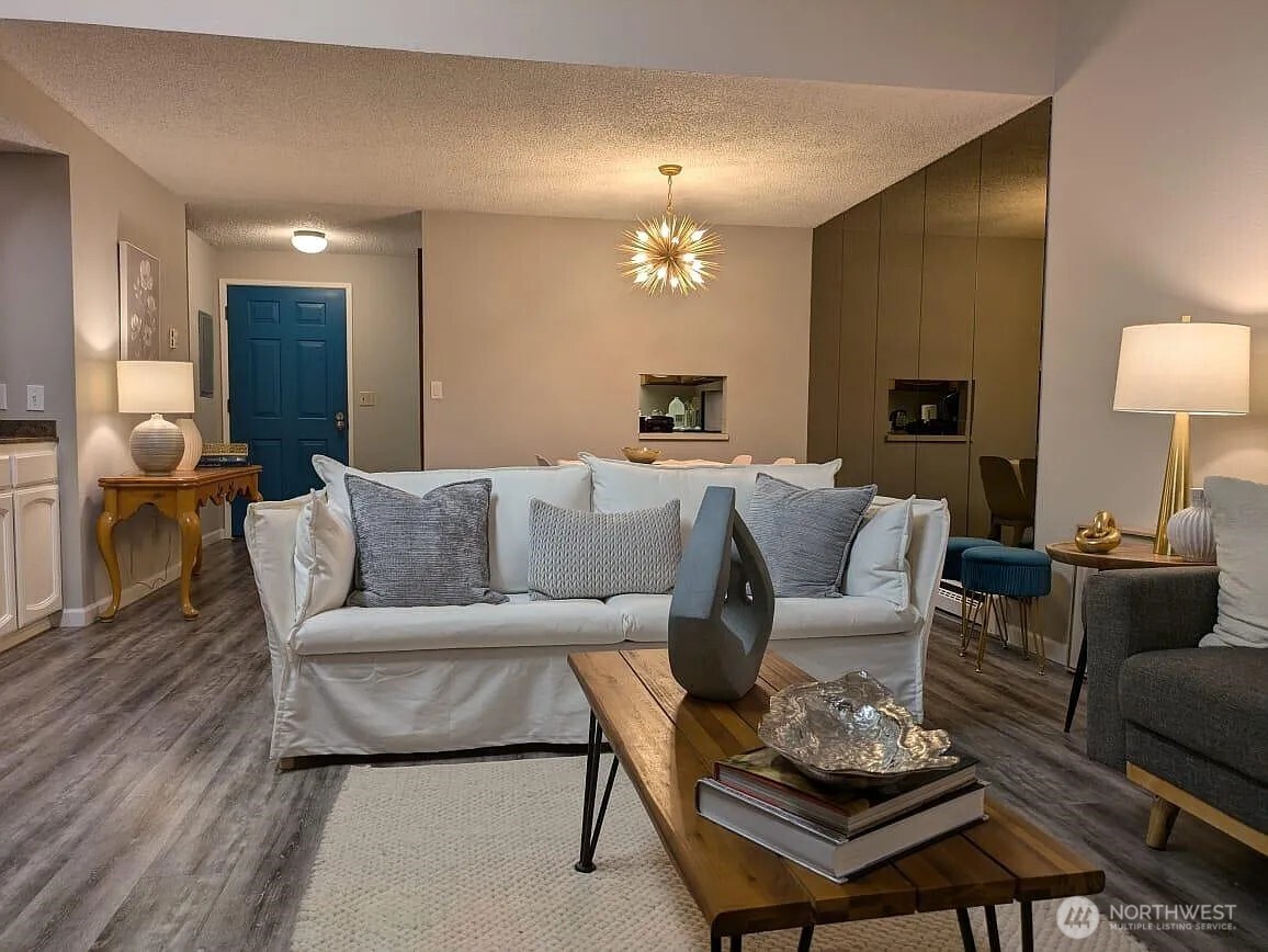 19115 Ballinger Way NE Unit: 203