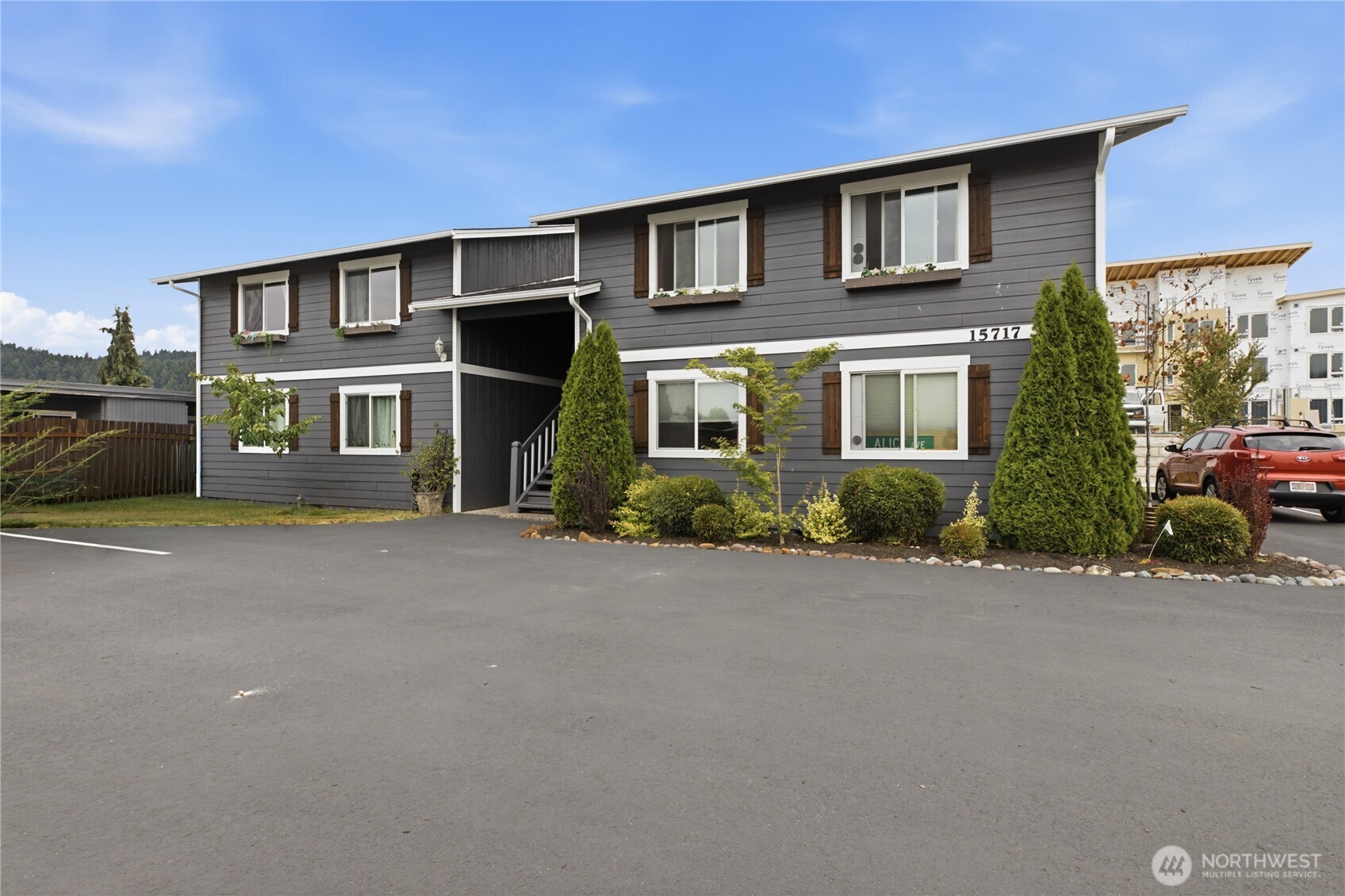 15717 63rd Court St E Unit: 1-4