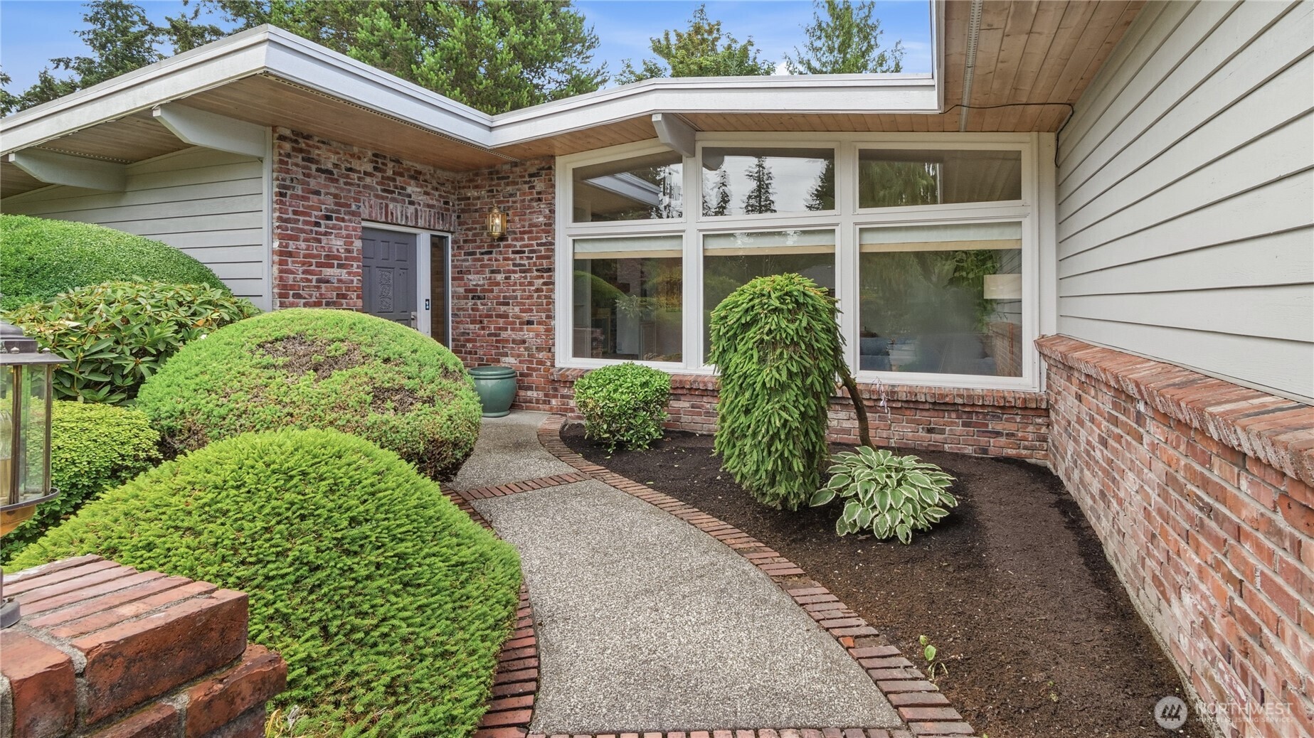 8520 Maple Lane