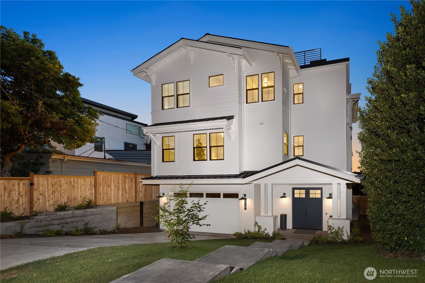 3243 13th Avenue W