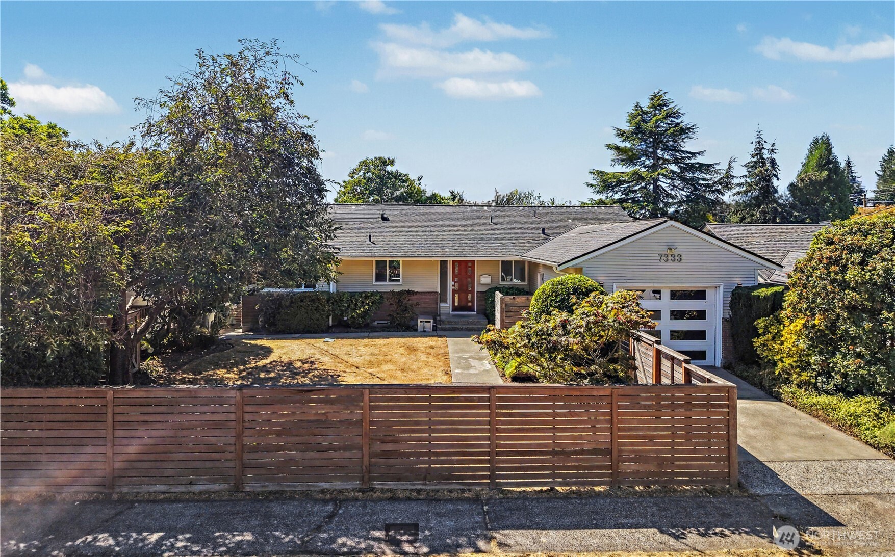 7333 46th Avenue NE
