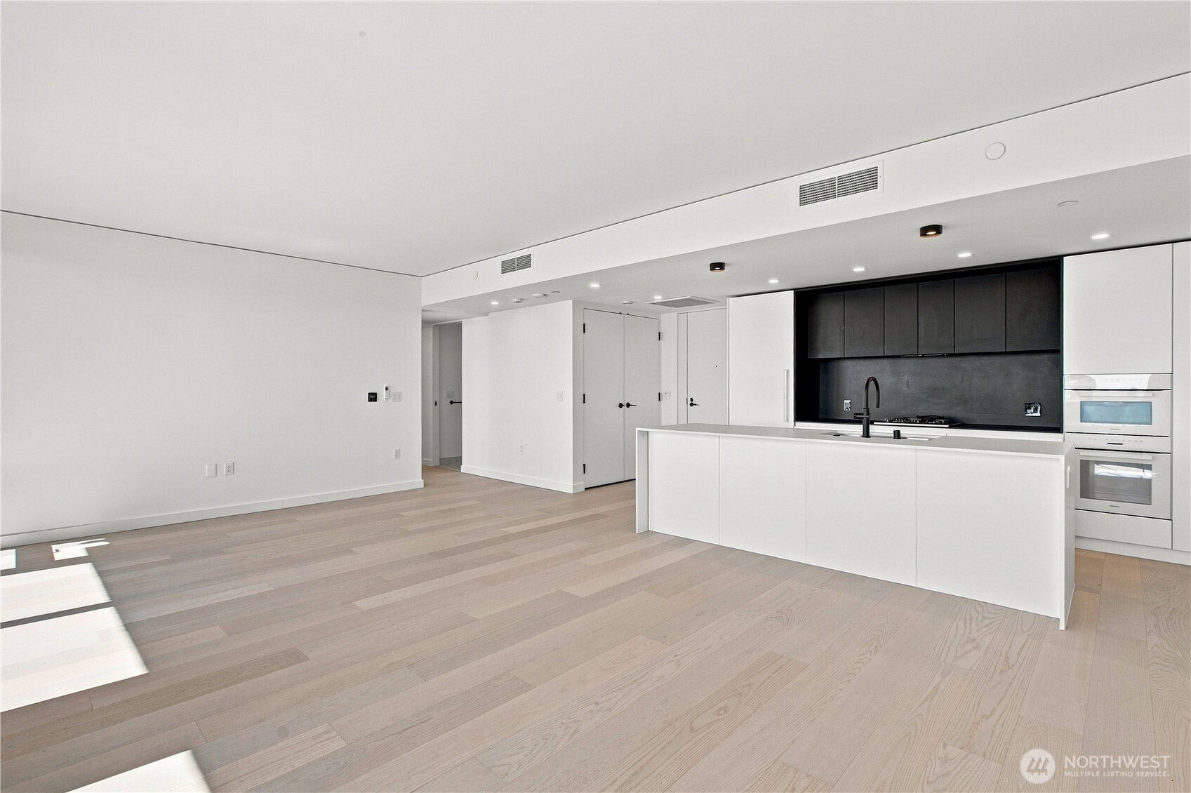 300 Virginia Street Unit: 4306
