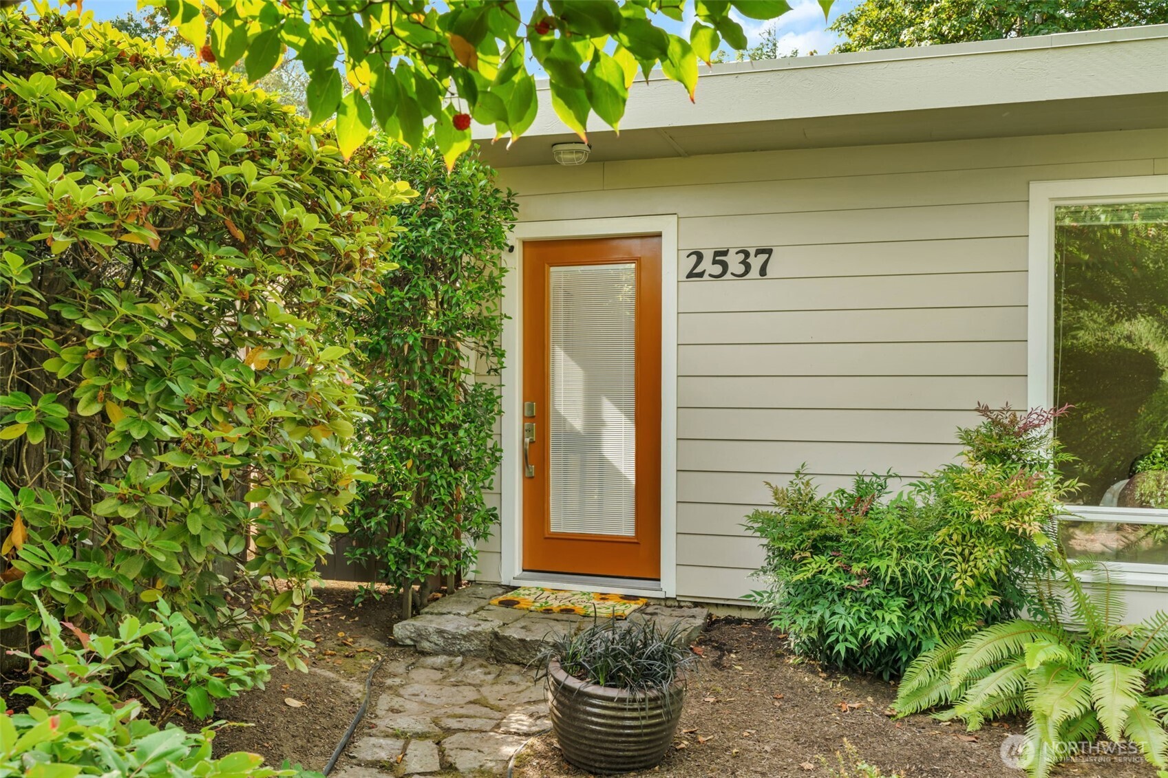 2537 NE 97th Street