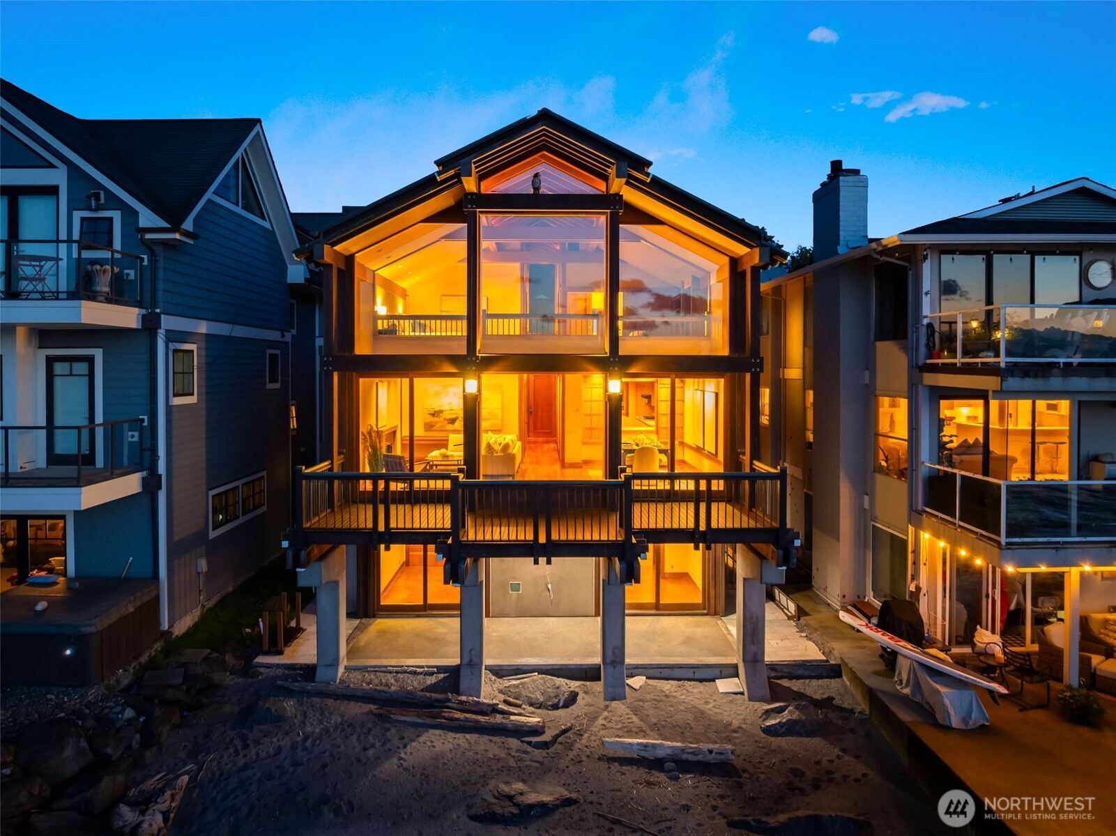 3103 Alki Avenue SW