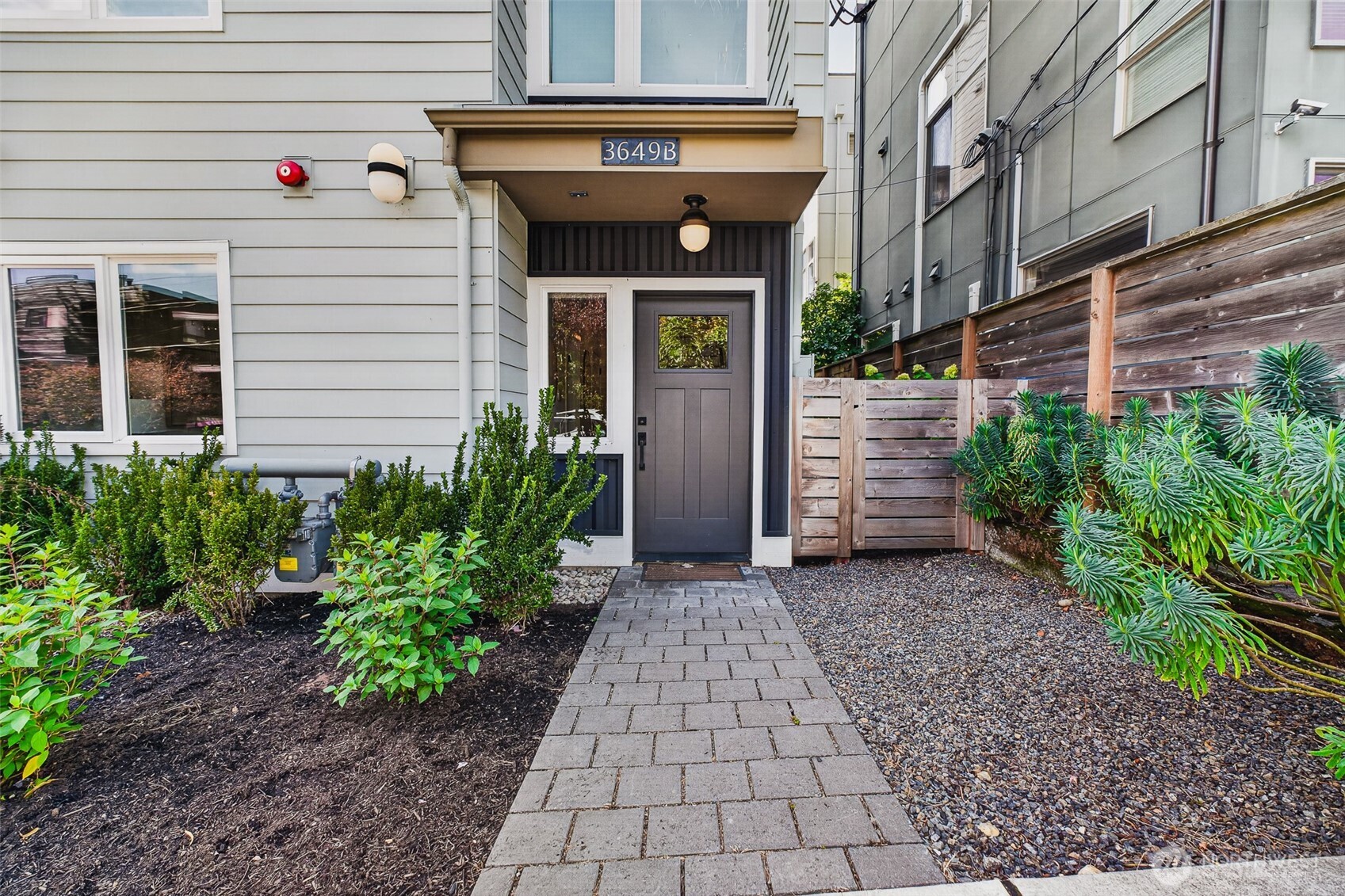 3649 Francis Ave N Unit: B