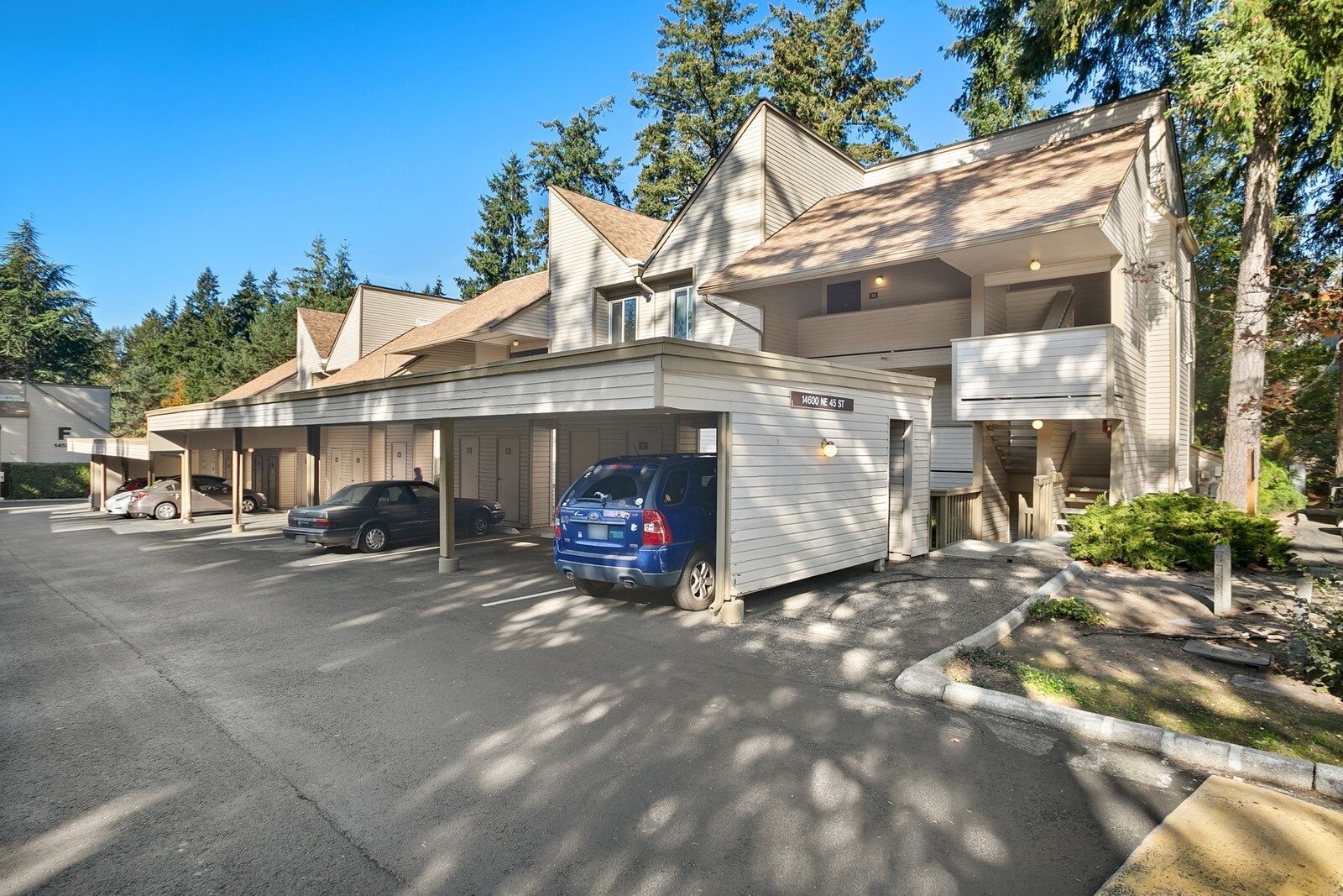 14600 NE 45th Street Unit D9