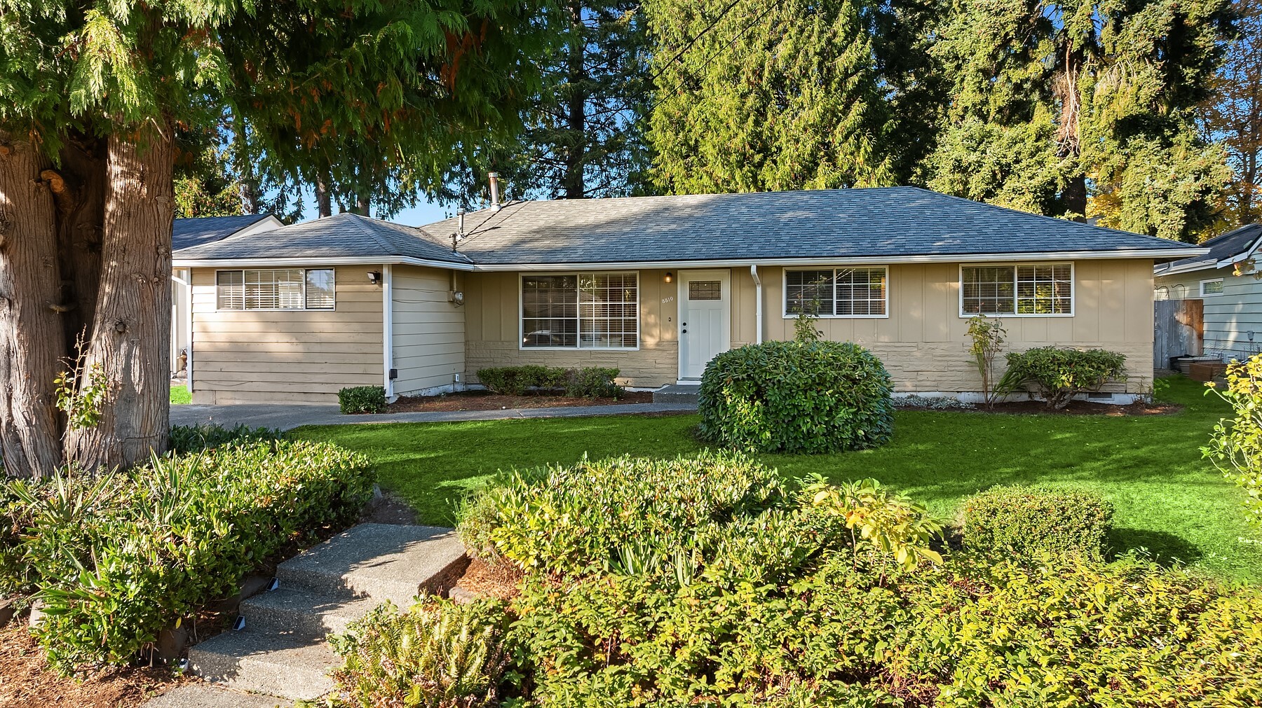8810 NE 187th Street