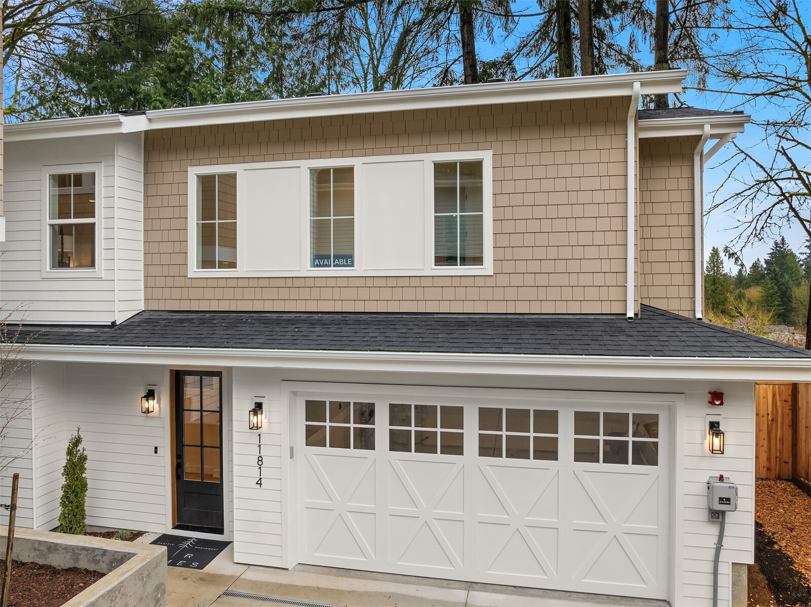 11814 - 11810 NE 103rd Place