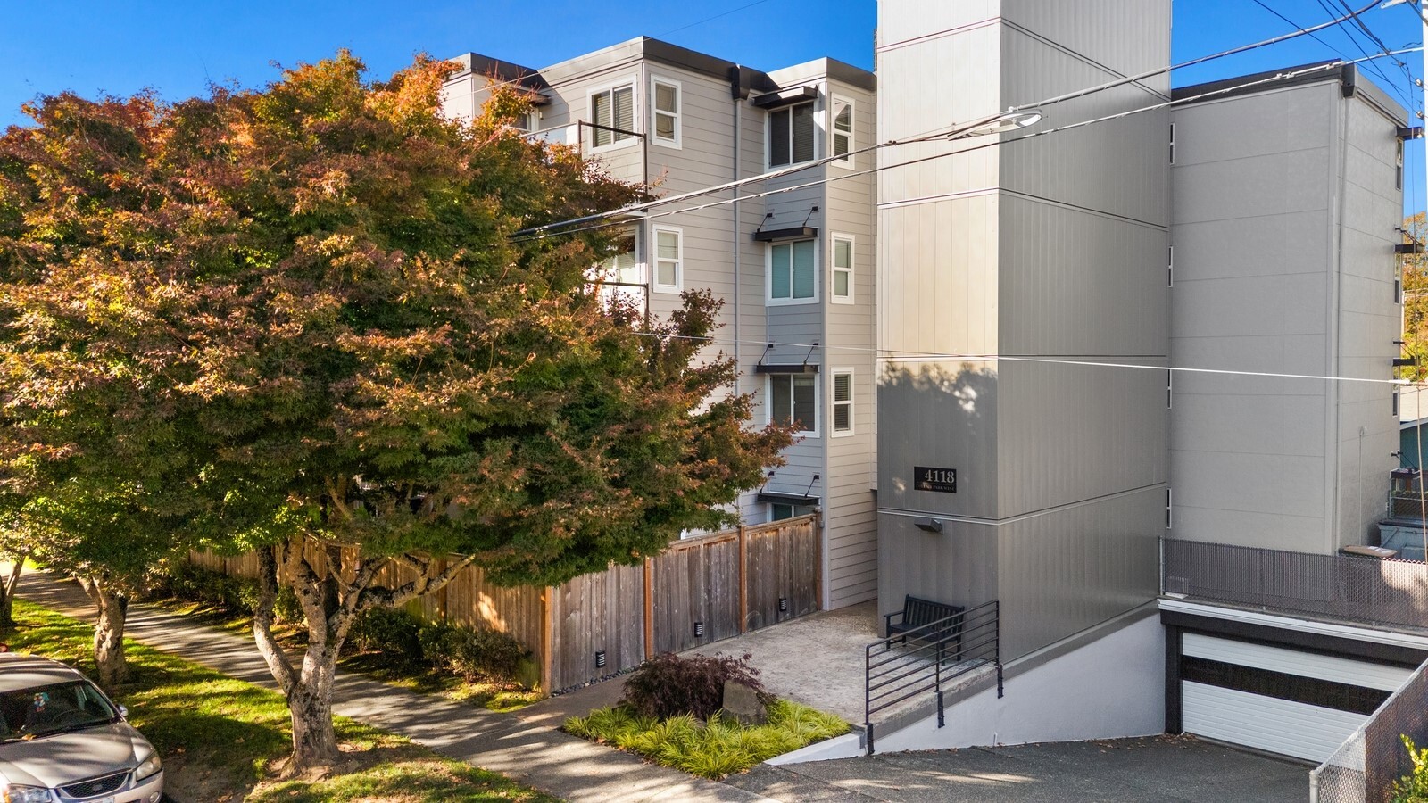 4118 SW College Street Unit 404