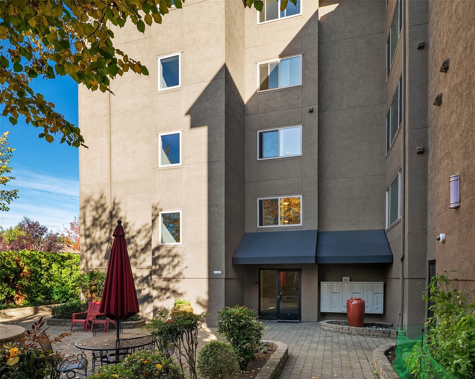 14300 32nd Avenue NE Unit 204