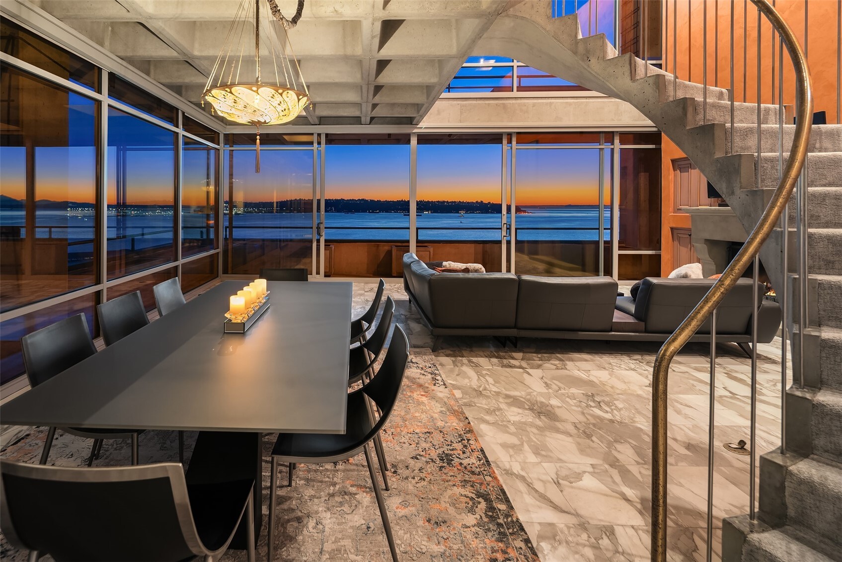 87 Virginia Street Unit: 12/13