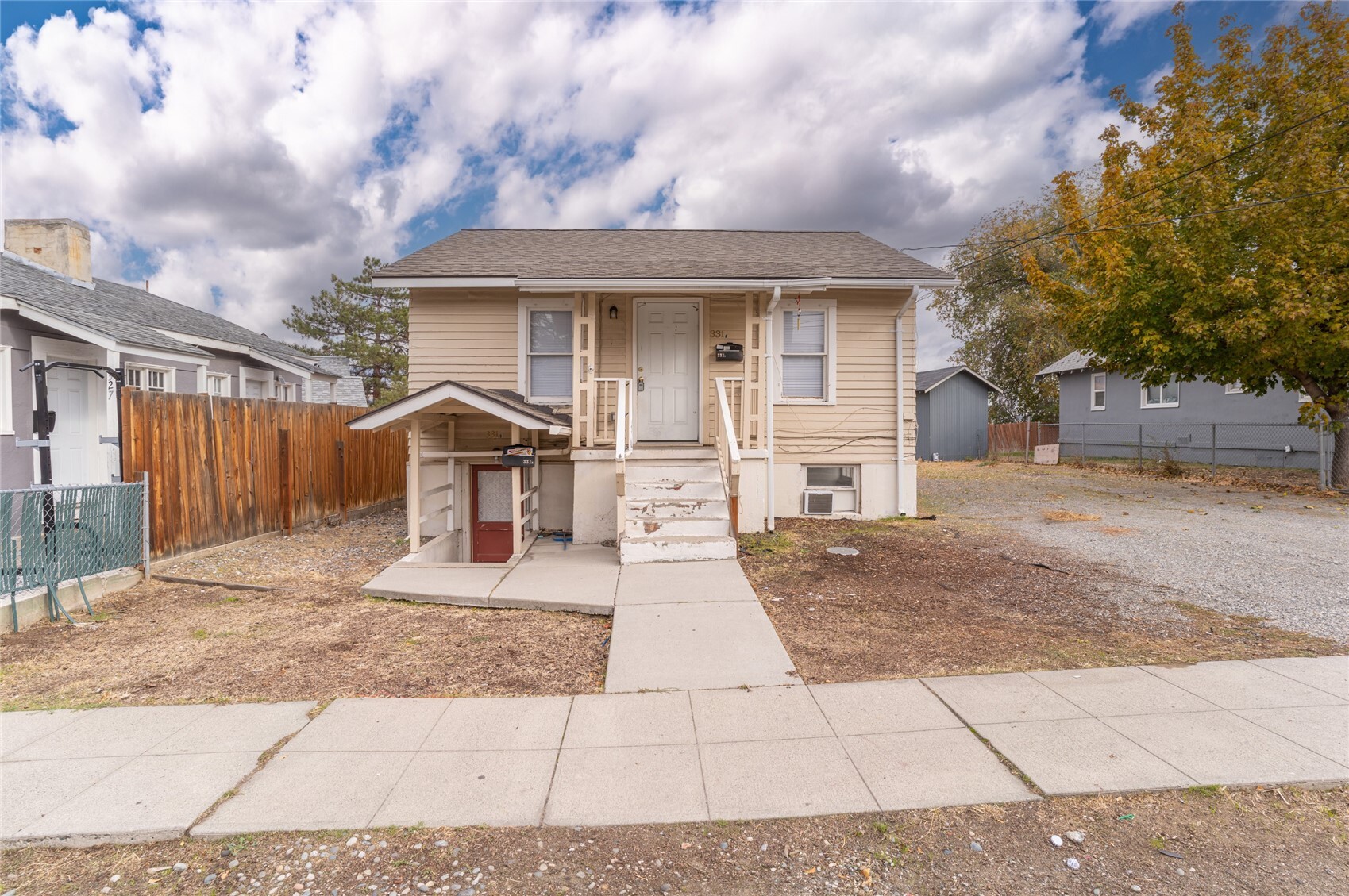 331 S Malaga Avenue