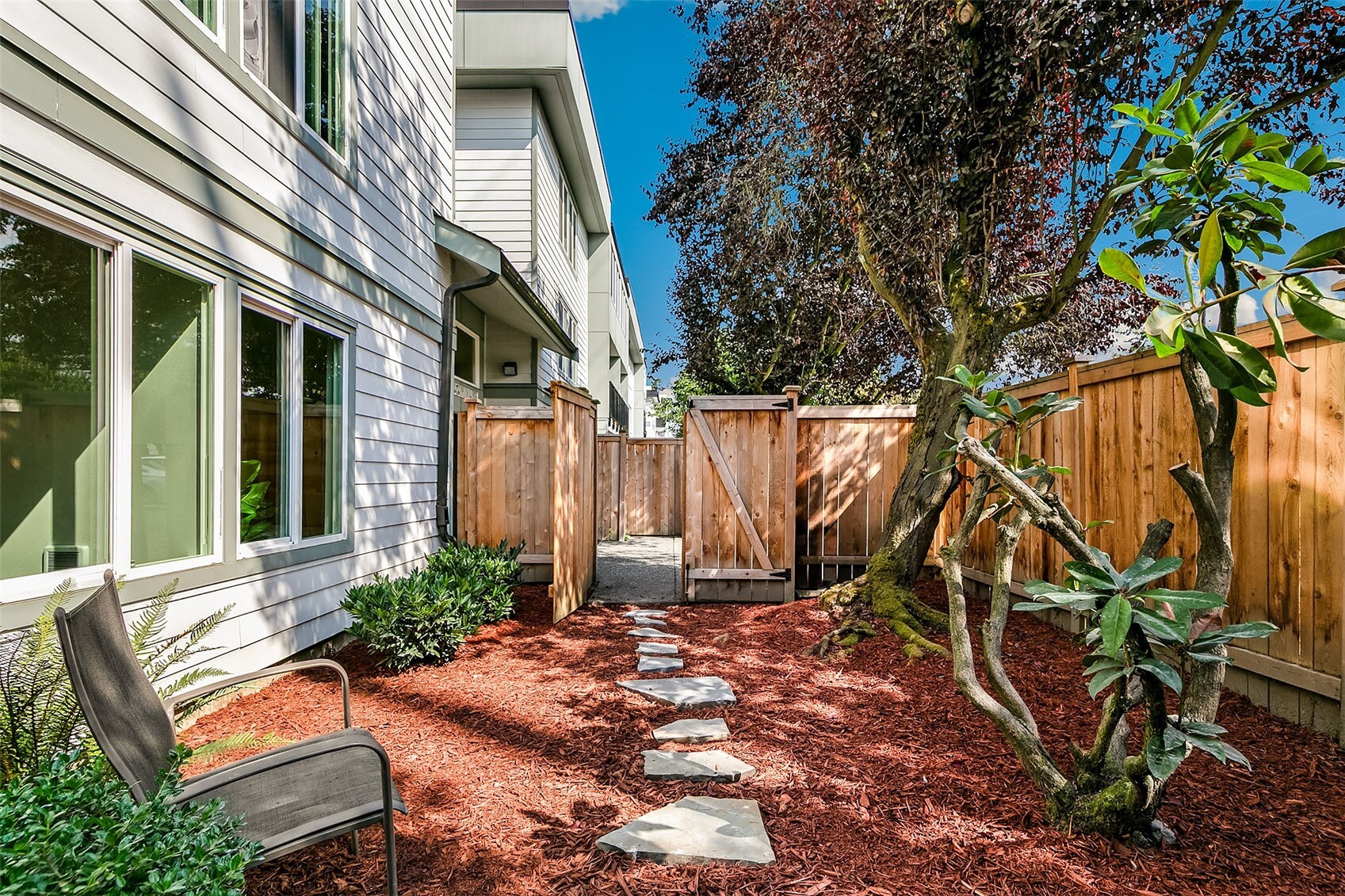 13717 Linden Avenue N Unit 104