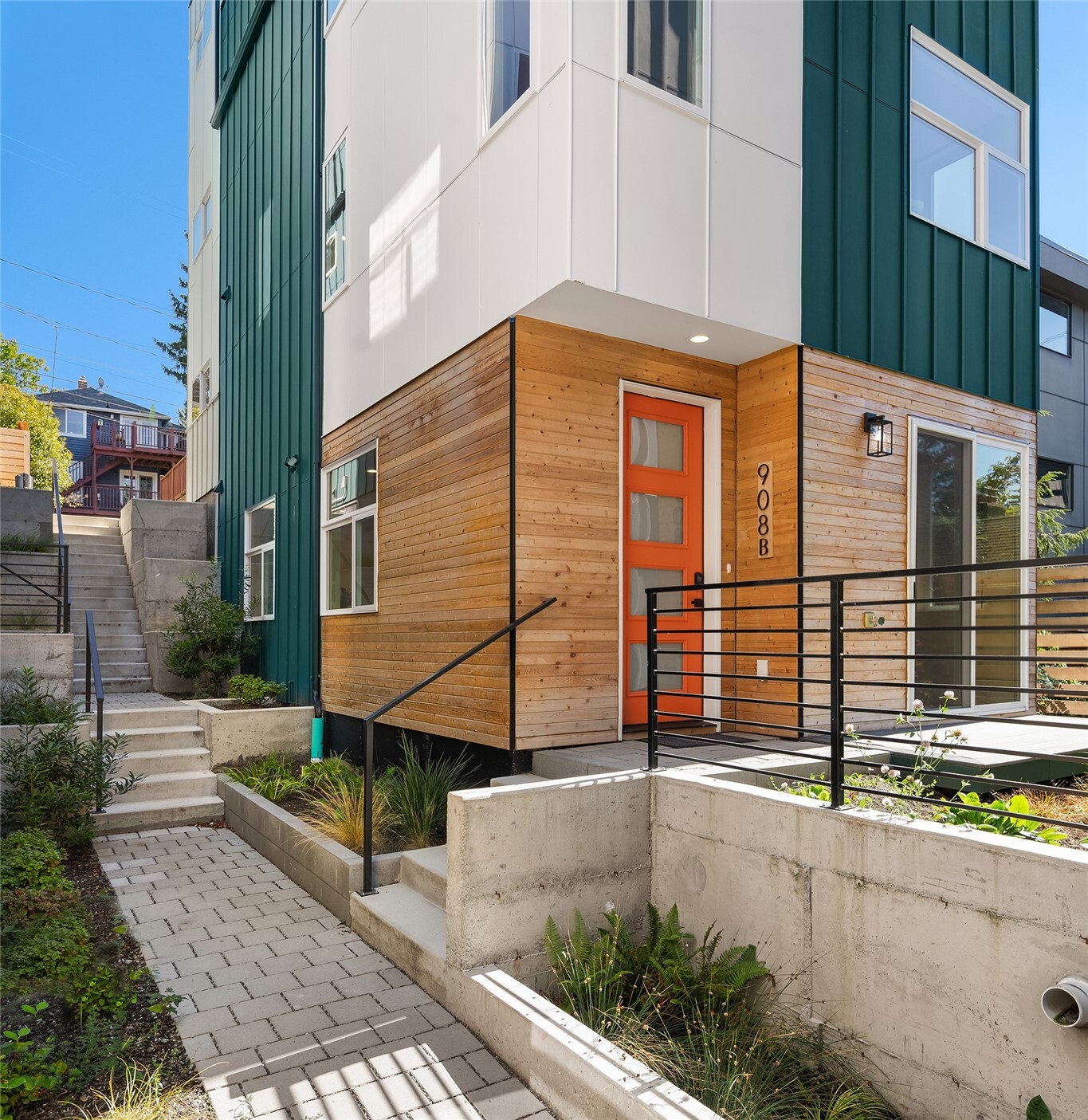 908 15th Avenue Unit B