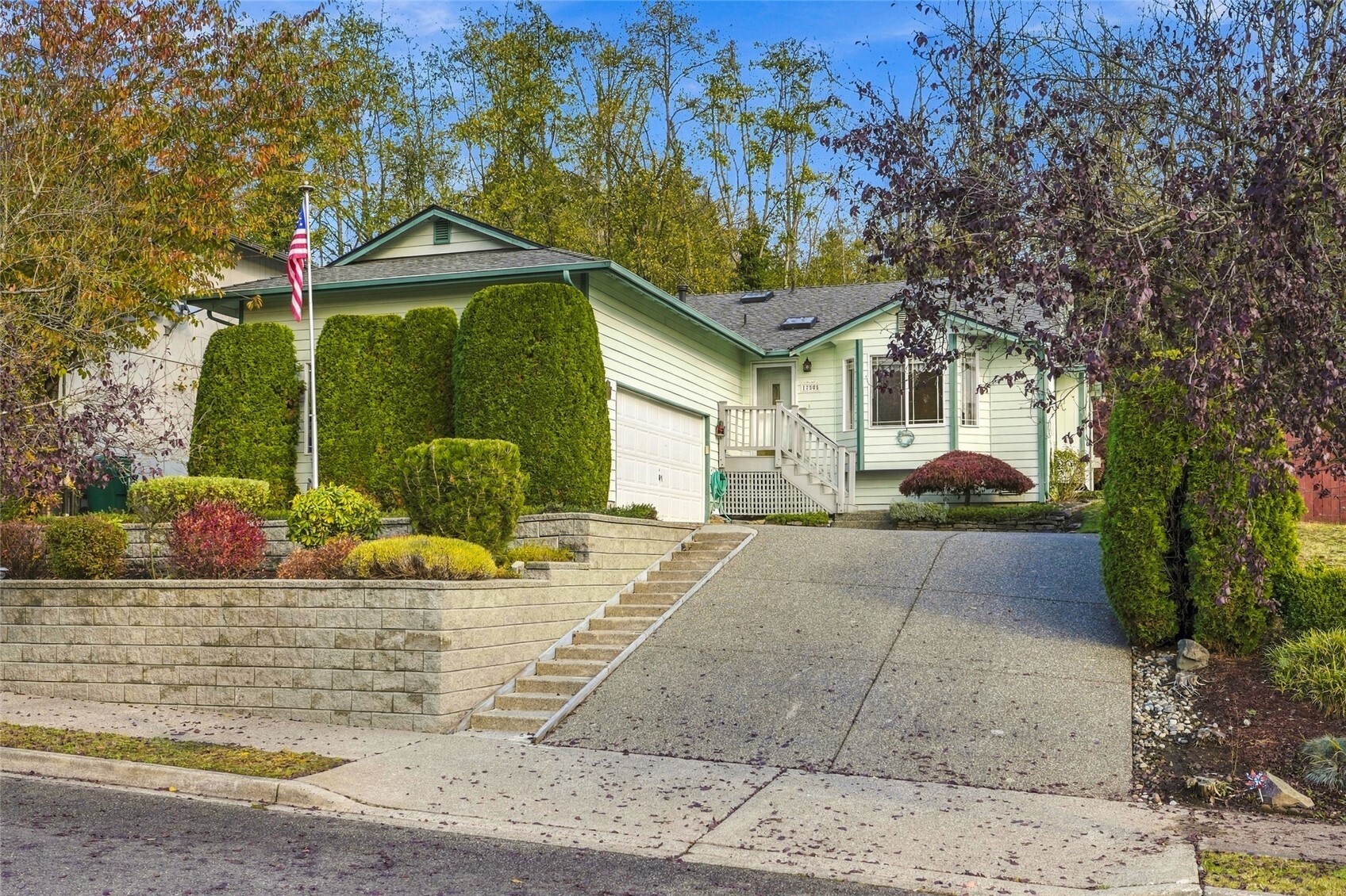 17505 Highland View Drive