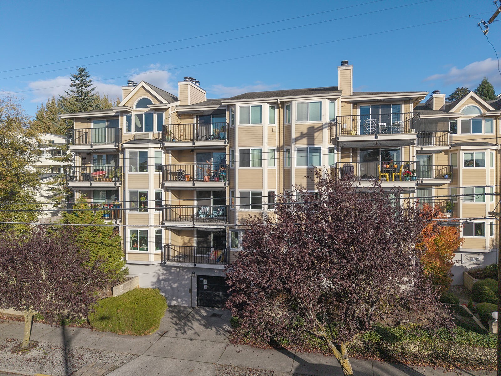6910 California Avenue SW Unit 24
