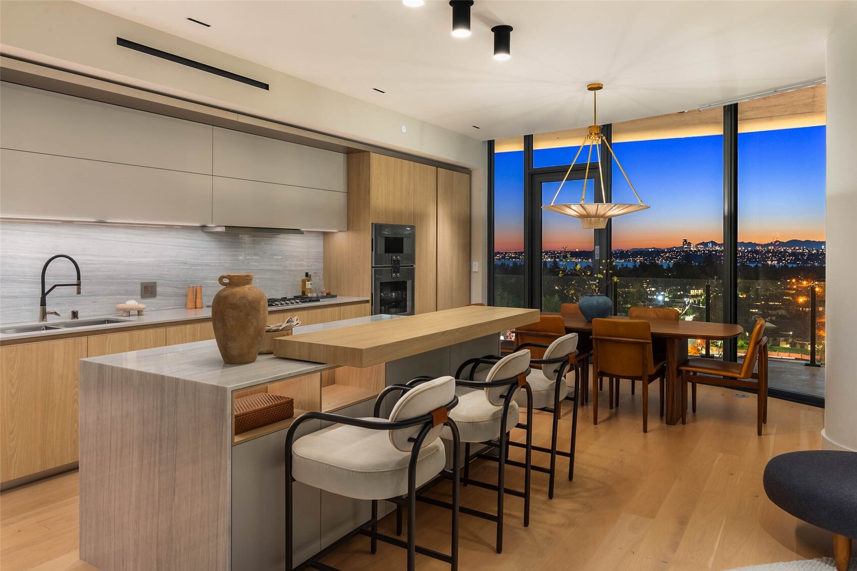 838 Avenue Square NE Unit: 1403