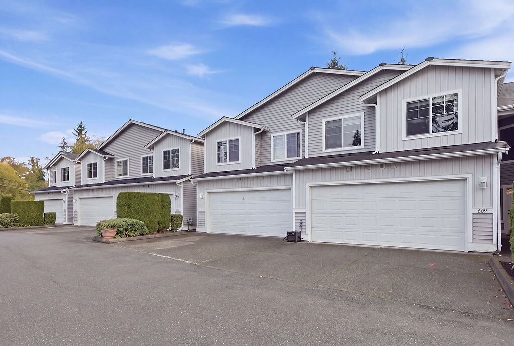 14607 52nd Avenue W Unit 609