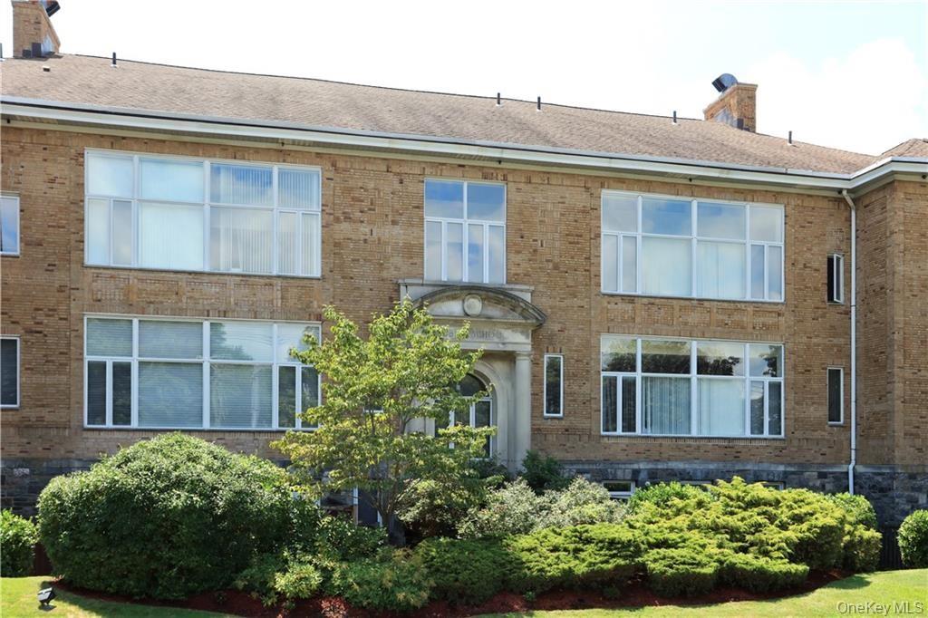 520 Ashford Avenue Unit: 28