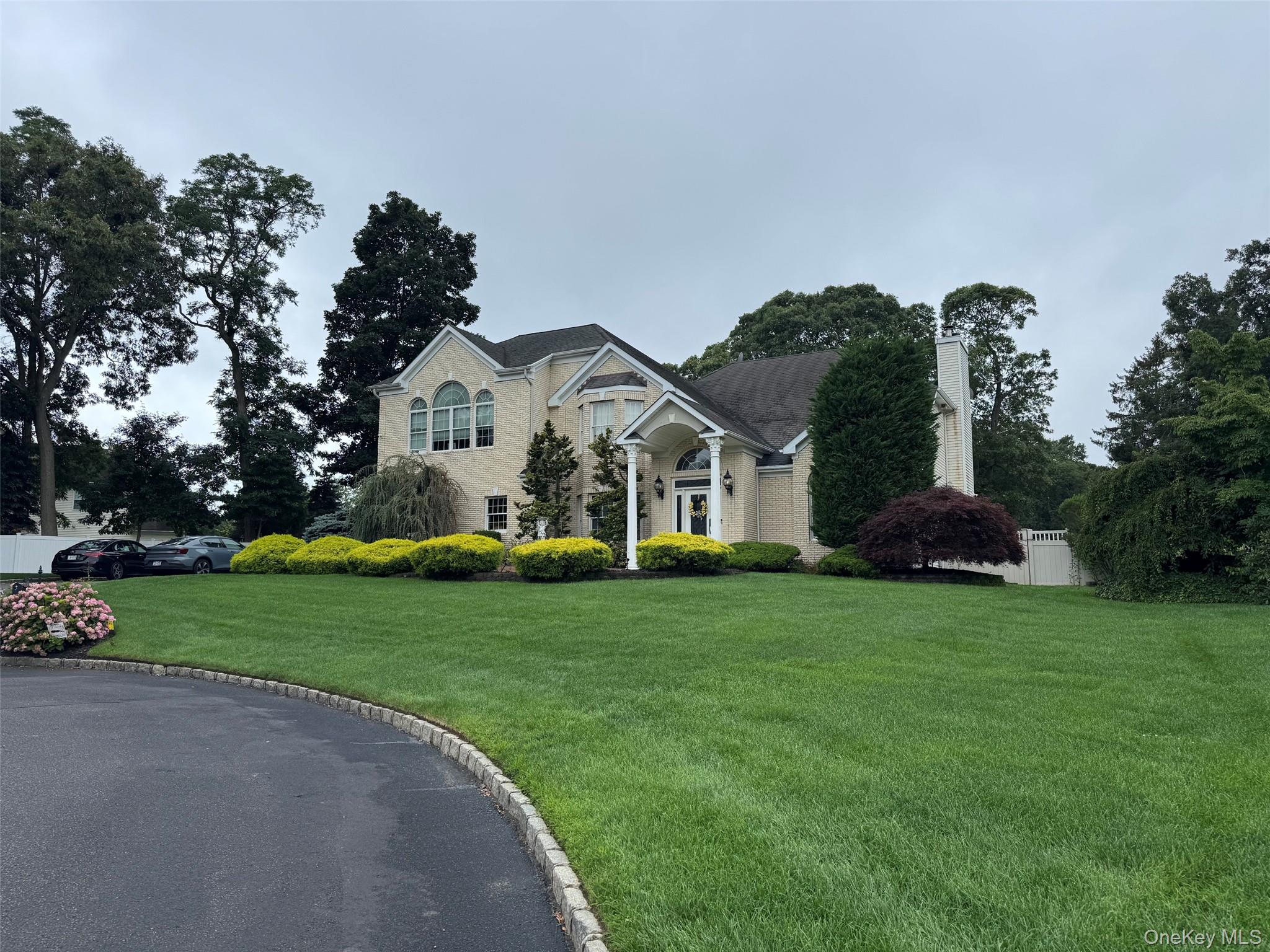 2 Hamilton Place